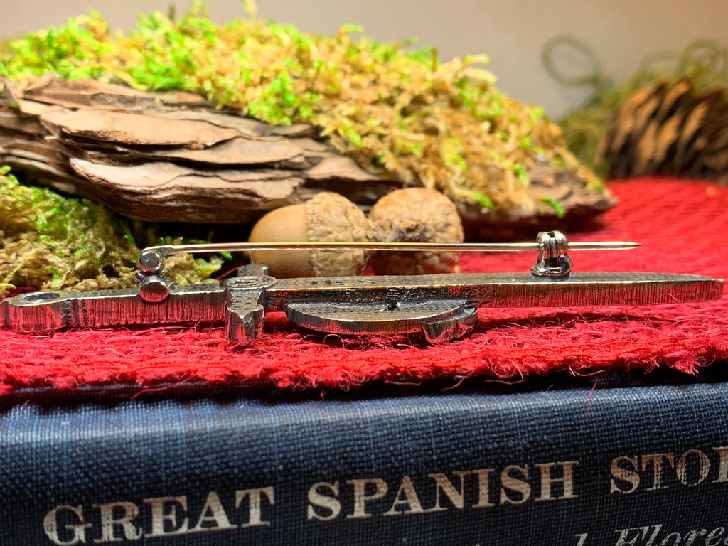 Irish Shamrock & Claddagh Kilt Pin