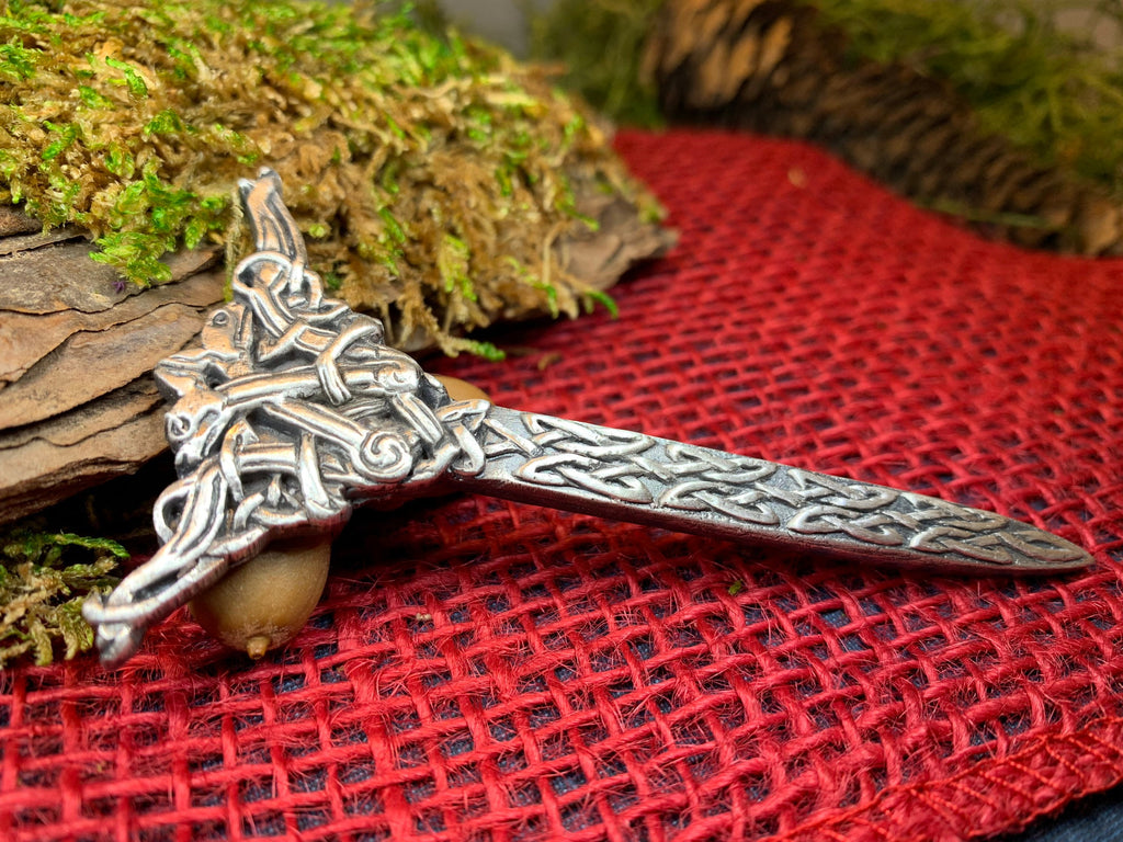 Dancing Dragons Kilt Pin