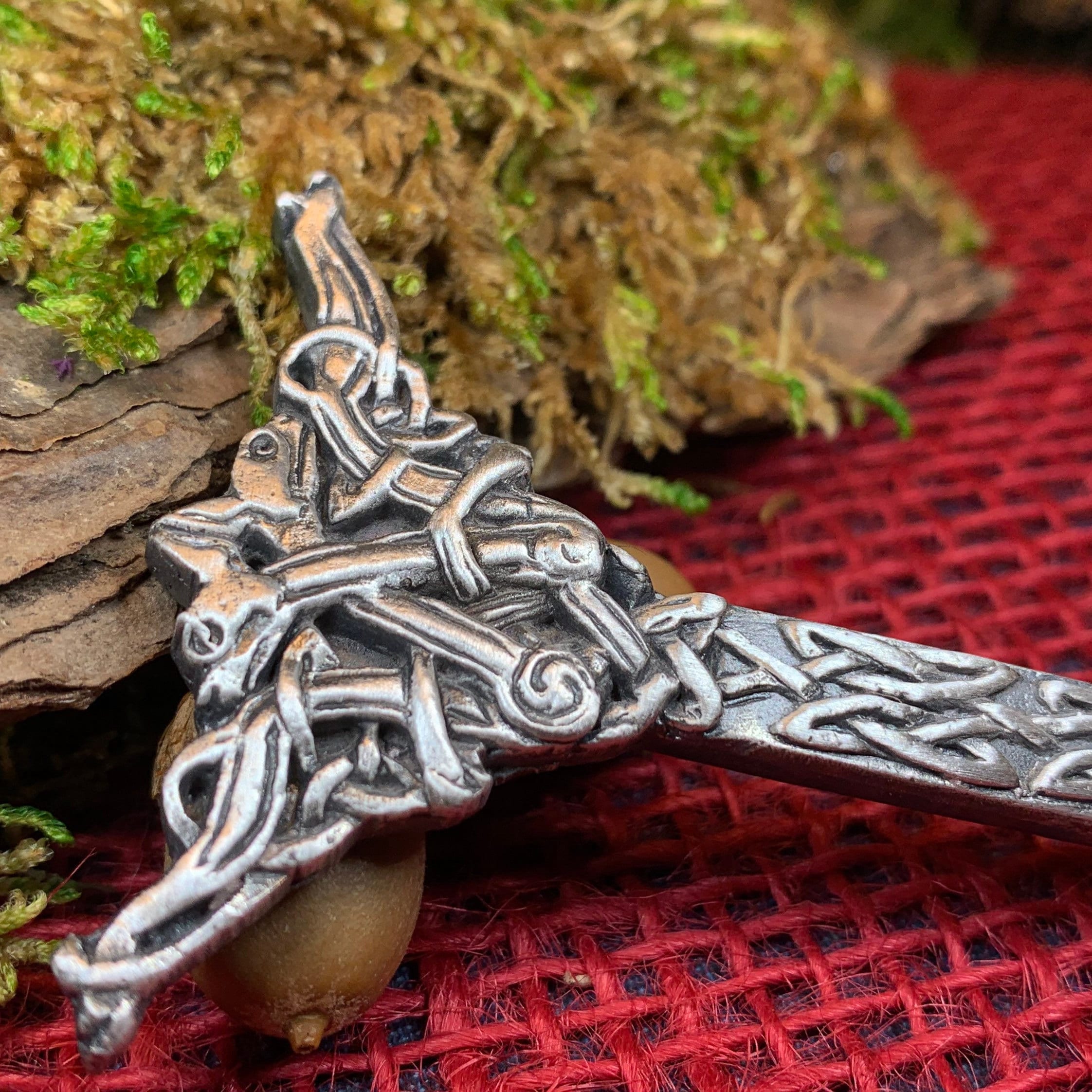 Dancing Dragons Kilt Pin
