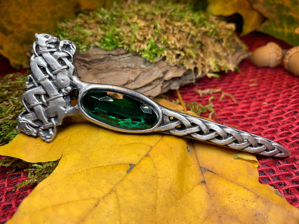 Dragon Crystal Kilt Pin