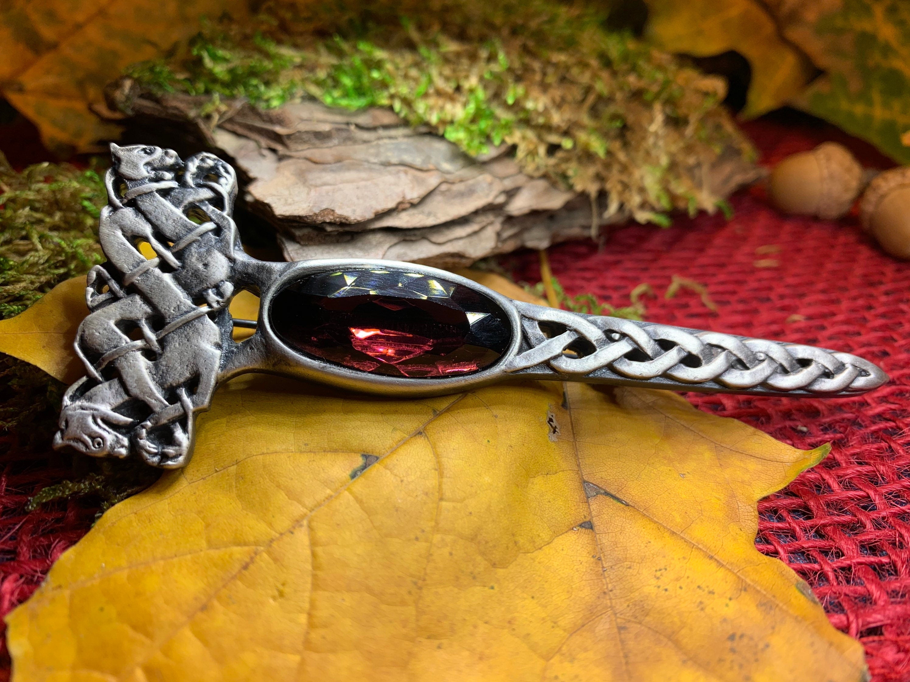 Dragon Crystal Kilt Pin