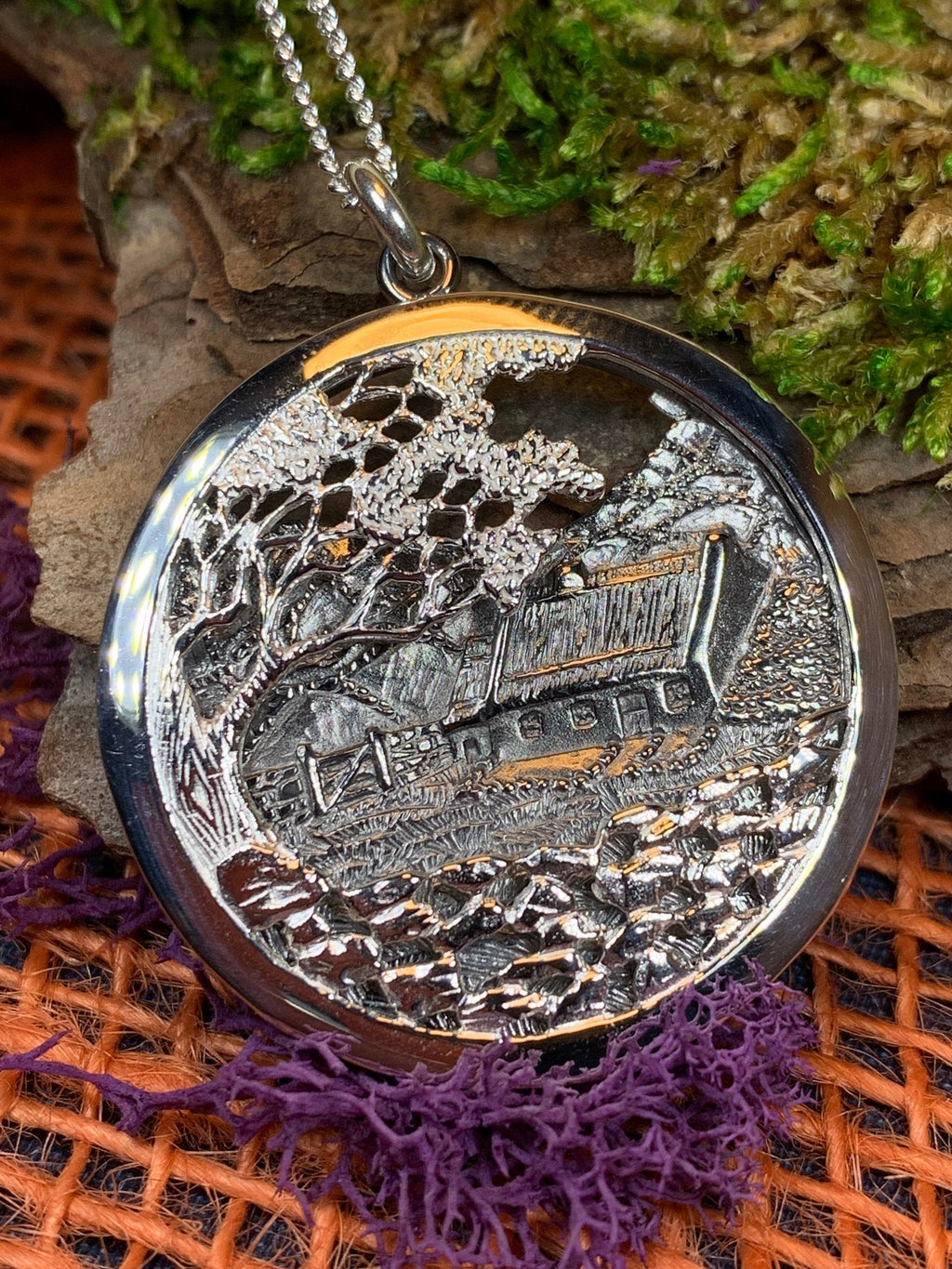 Quiet Man Irish Cottage Necklace