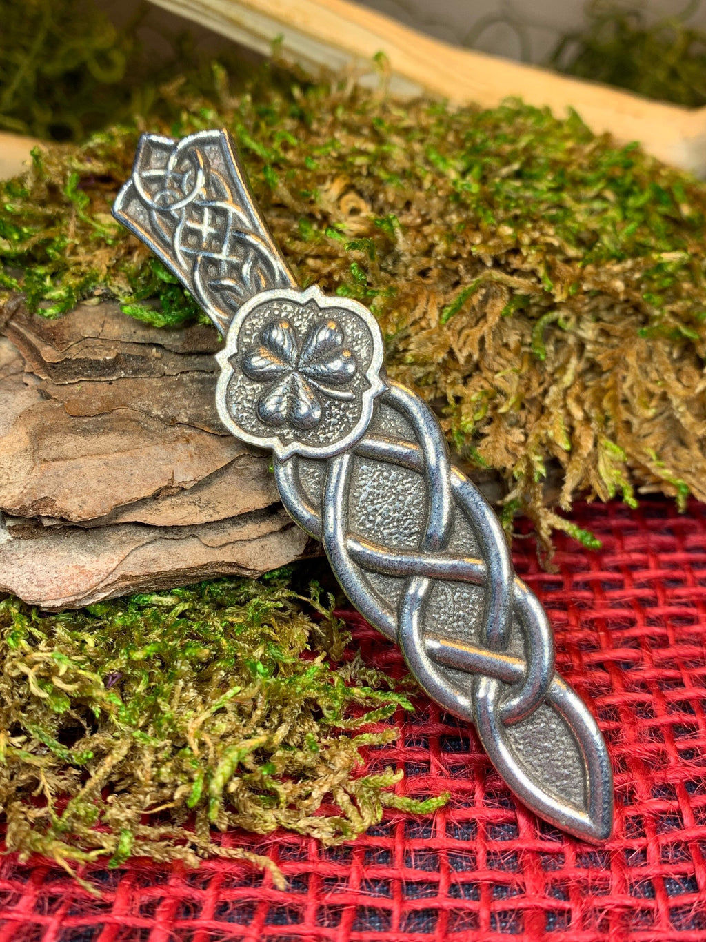 Shamrock & Celtic Knot Kilt Pin