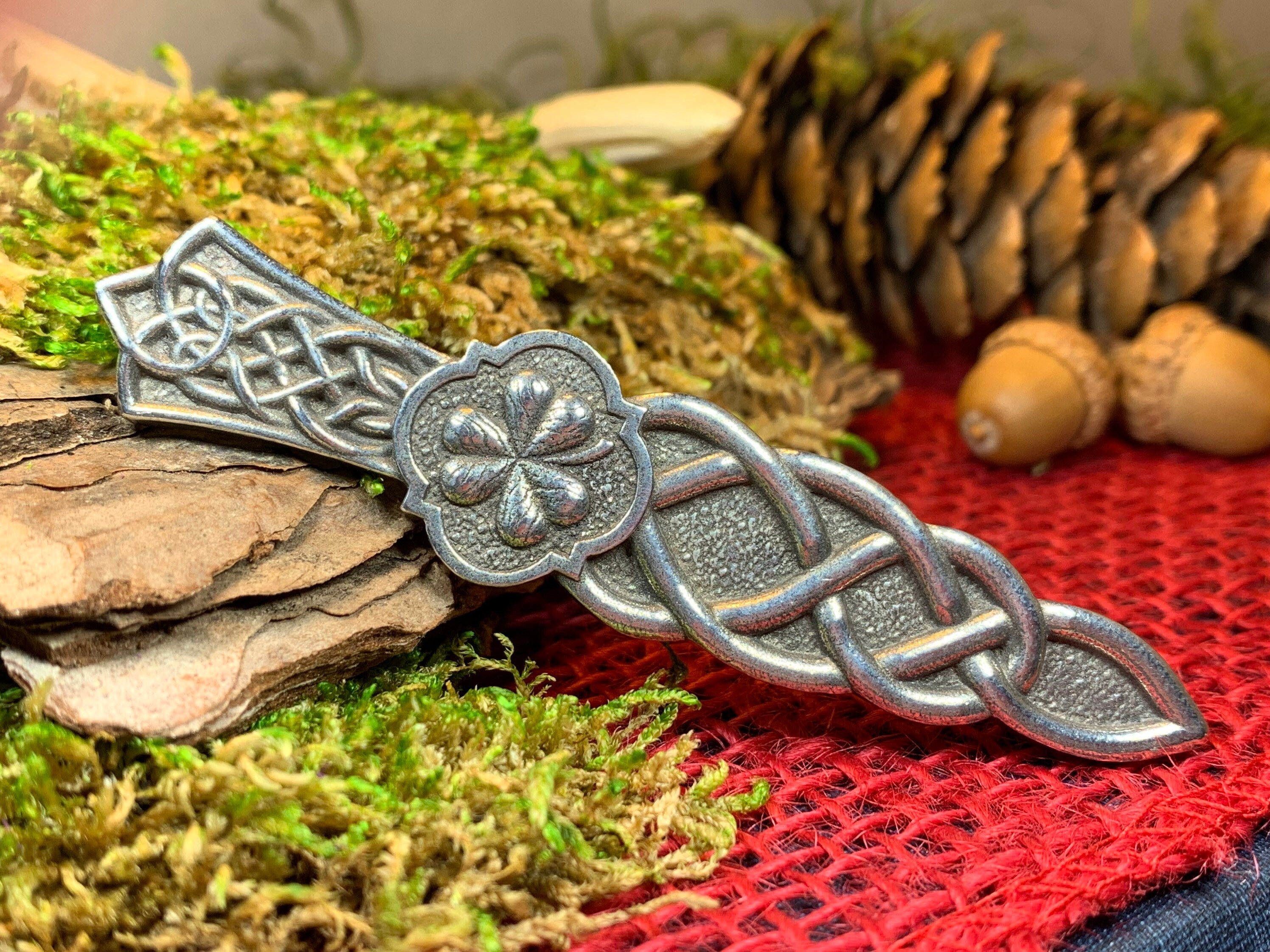 Shamrock & Celtic Knot Kilt Pin