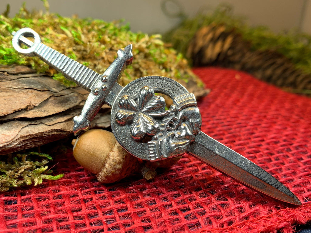 Irish Shamrock & Claddagh Kilt Pin