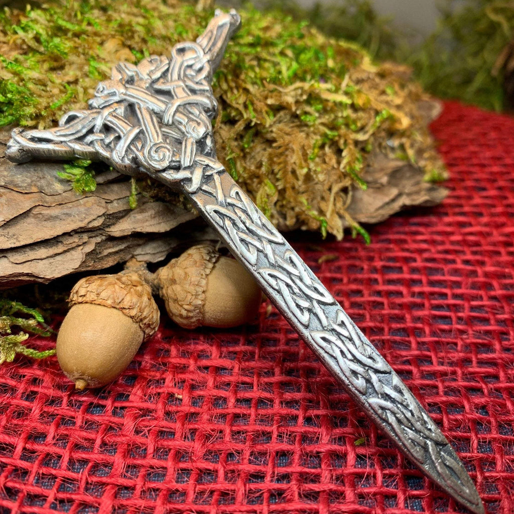 Dancing Dragons Kilt Pin