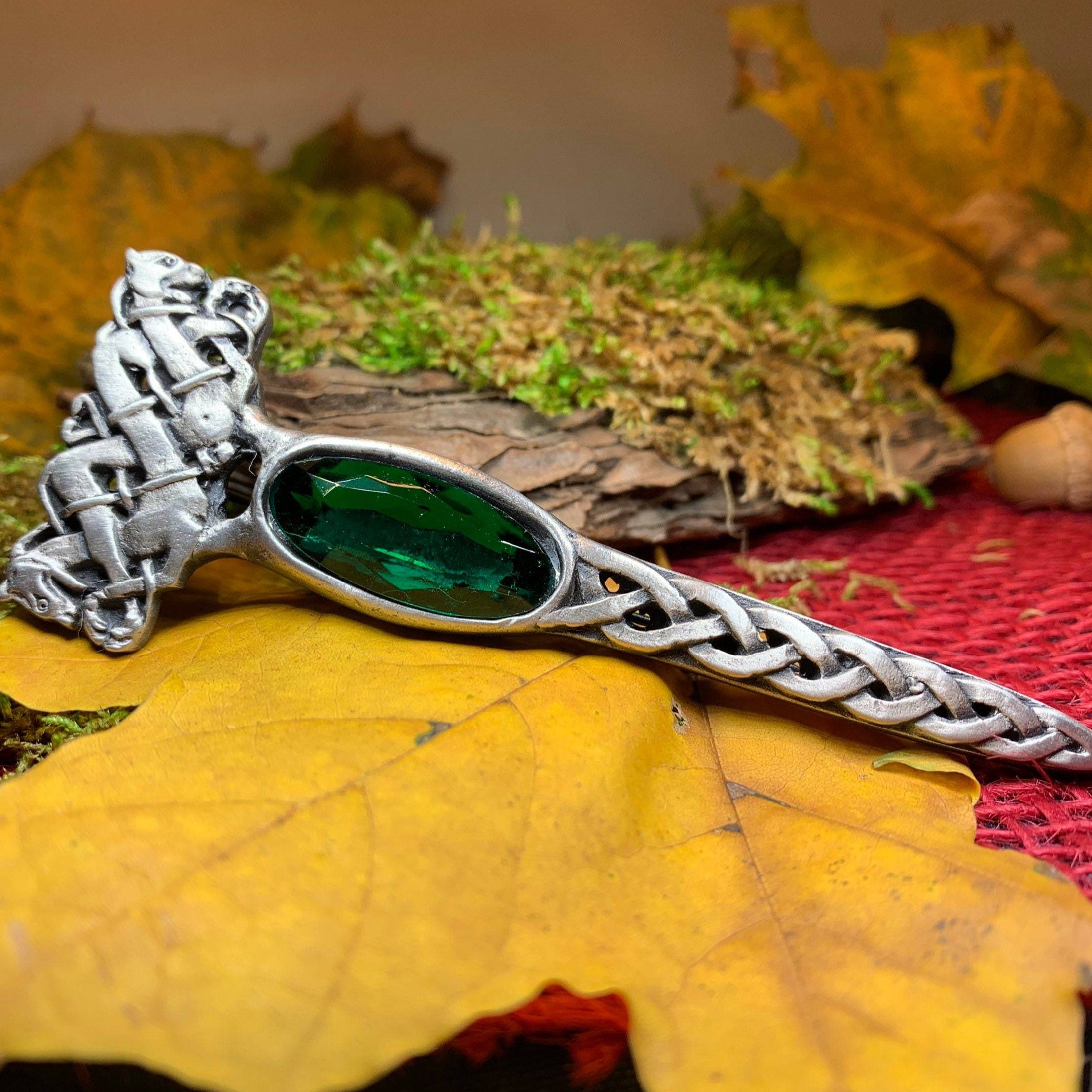 Dragon Crystal Kilt Pin