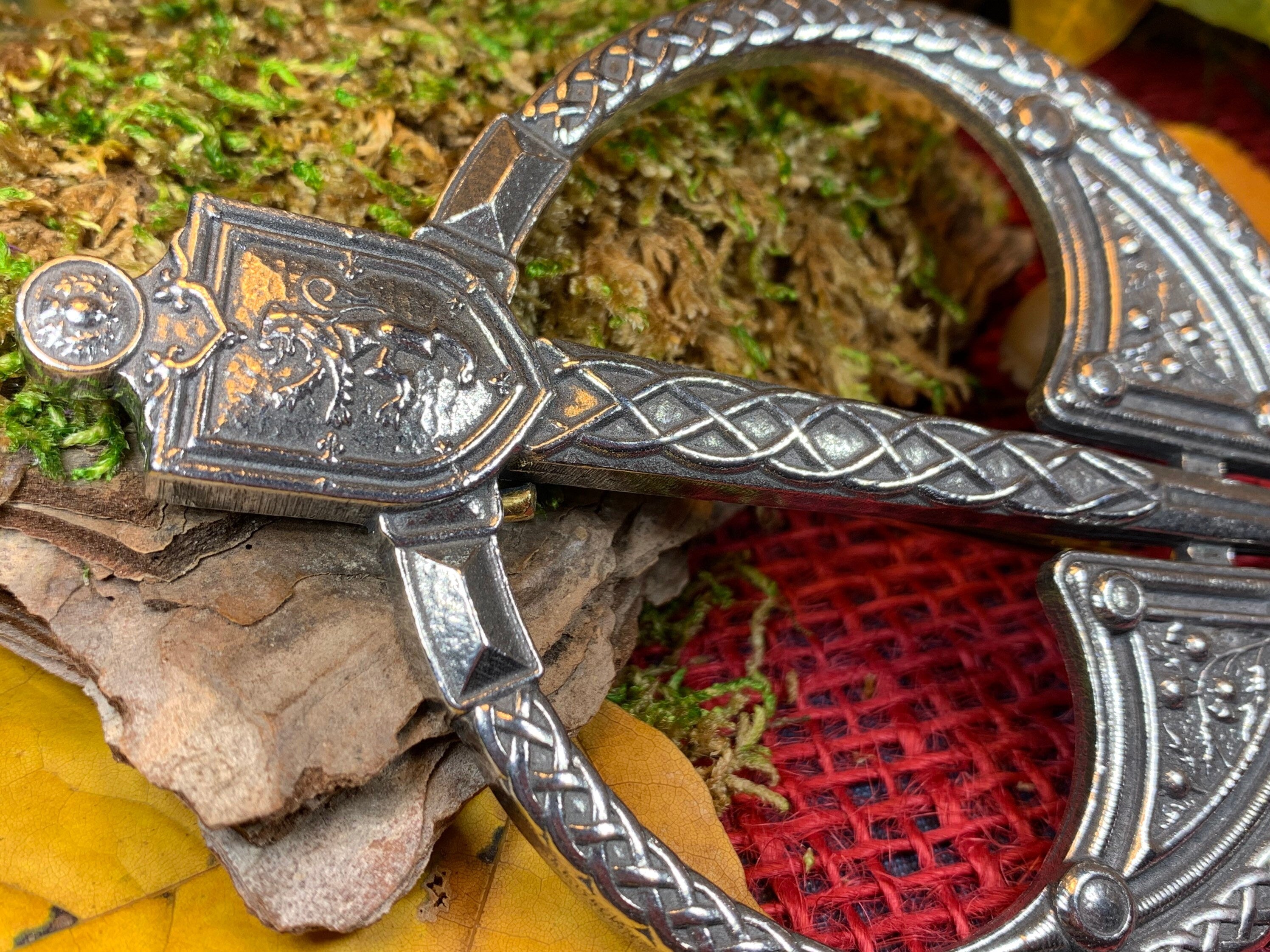 Scottish Lion Penannular Brooch