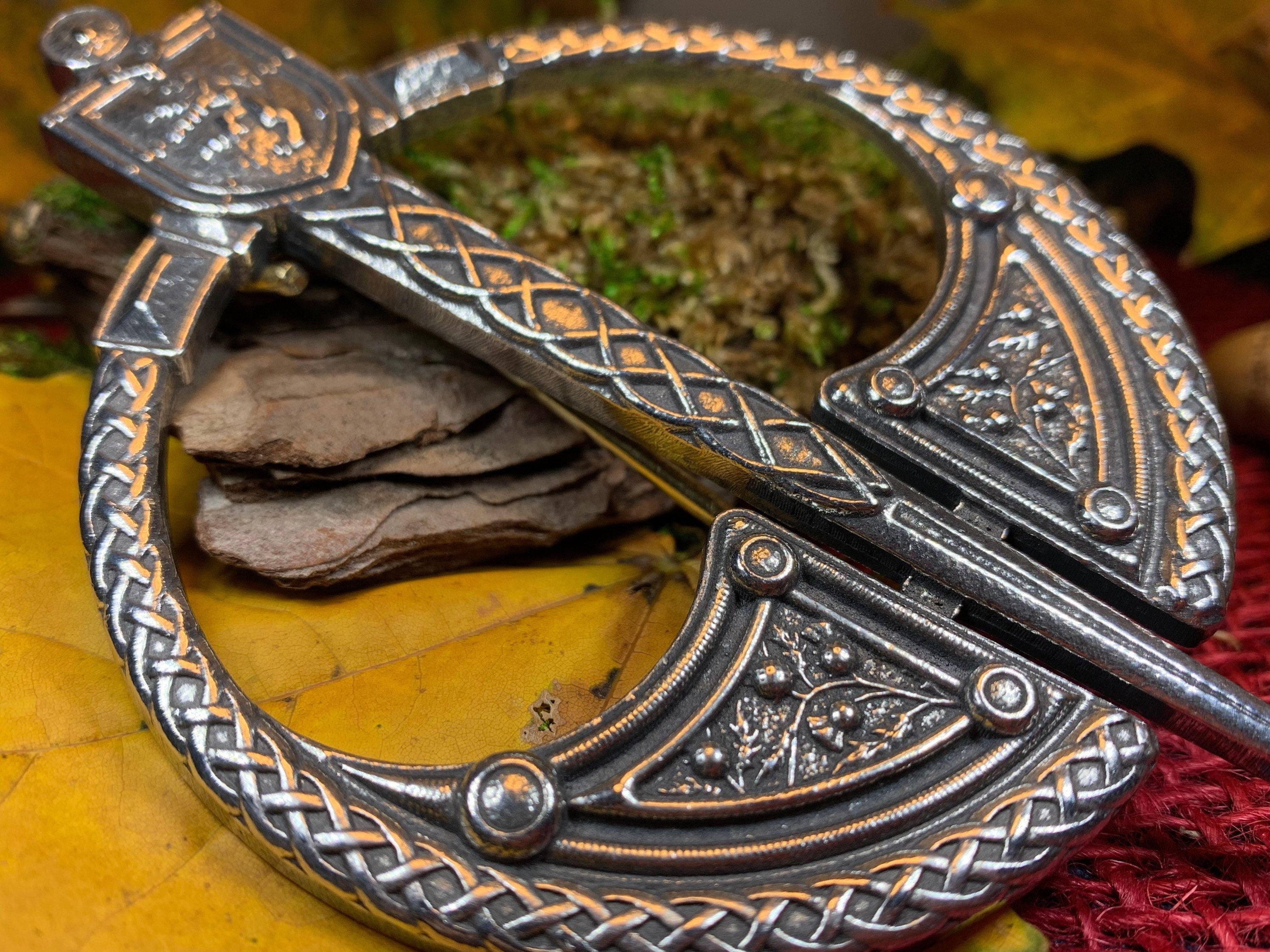 Scottish Lion Penannular Brooch