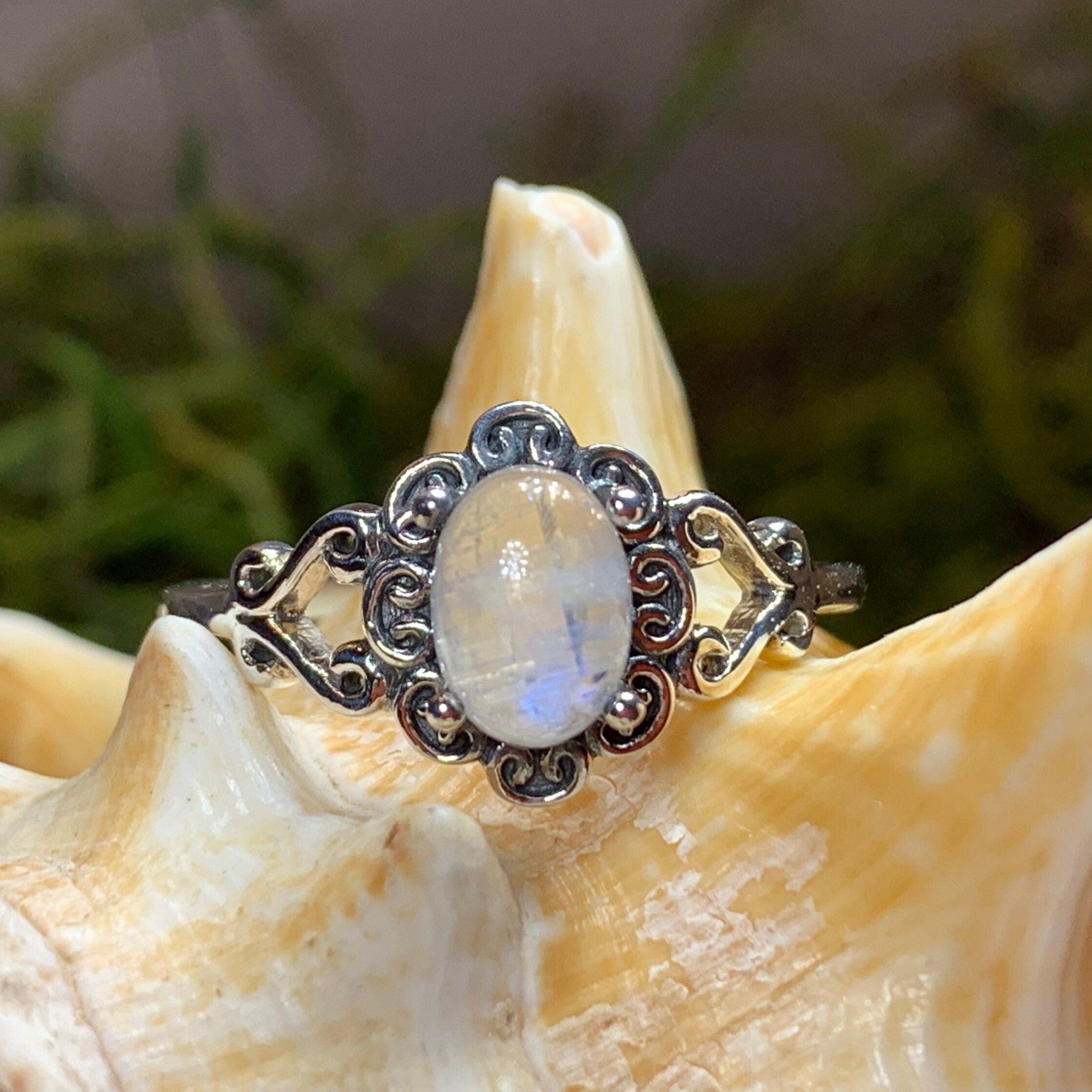 Dulciana Moonstone Ring
