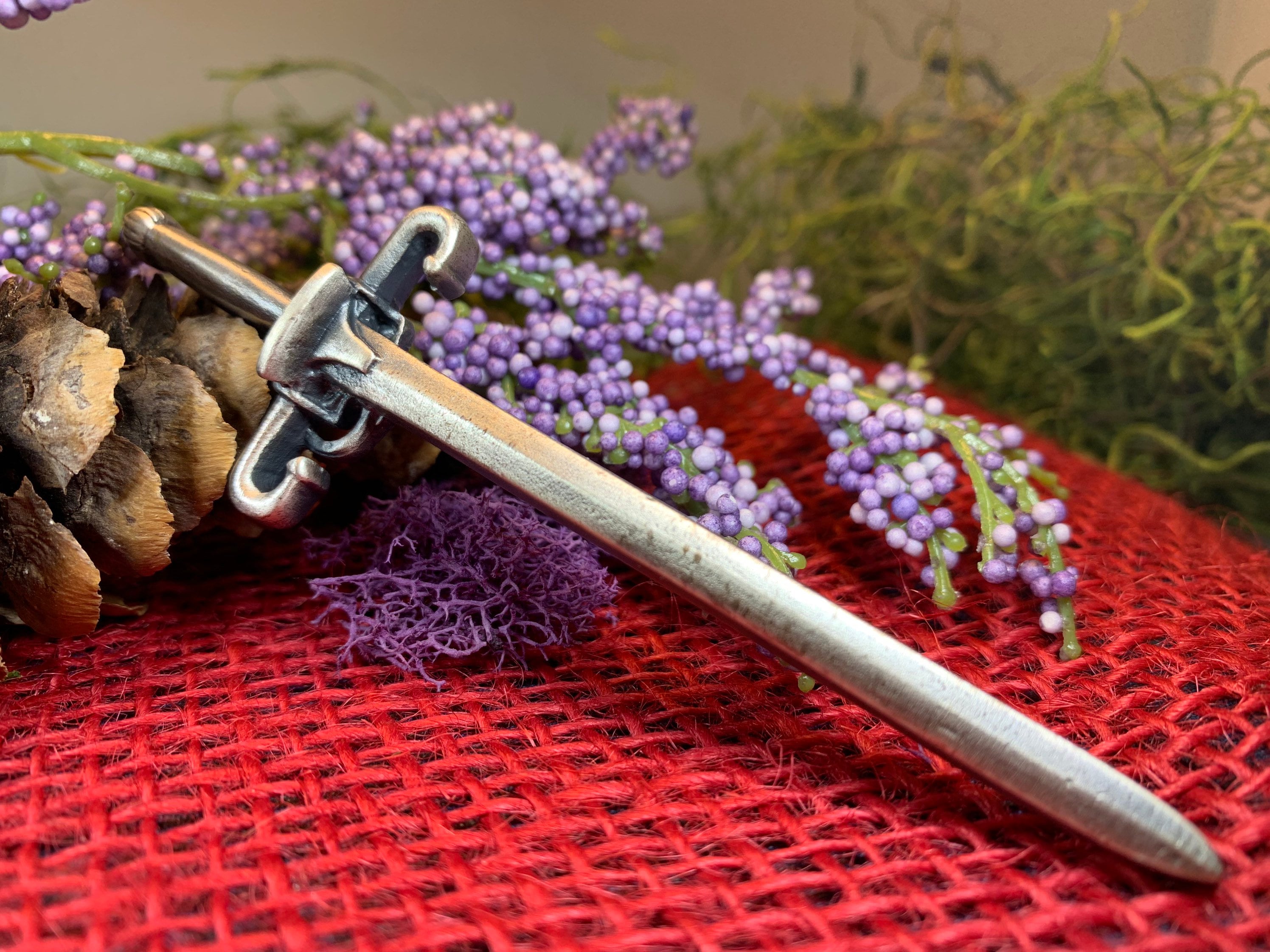 Wallace Sword Kilt Pin