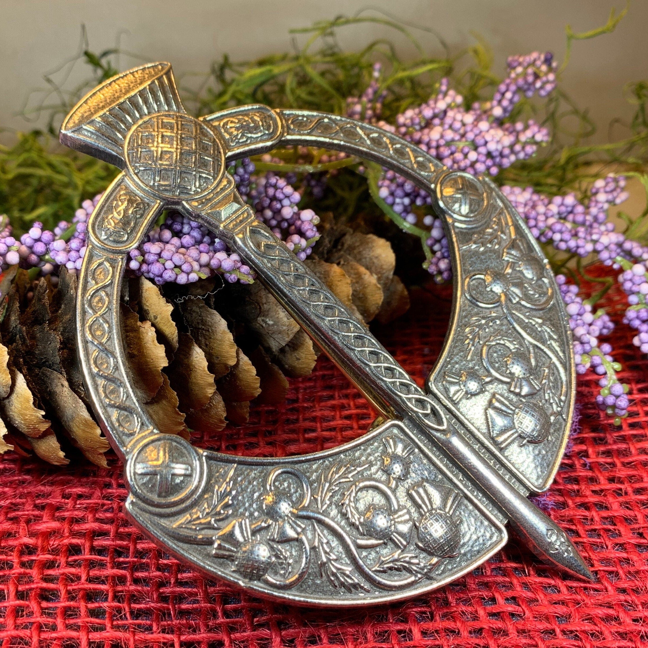 Thistle Penannular Brooch