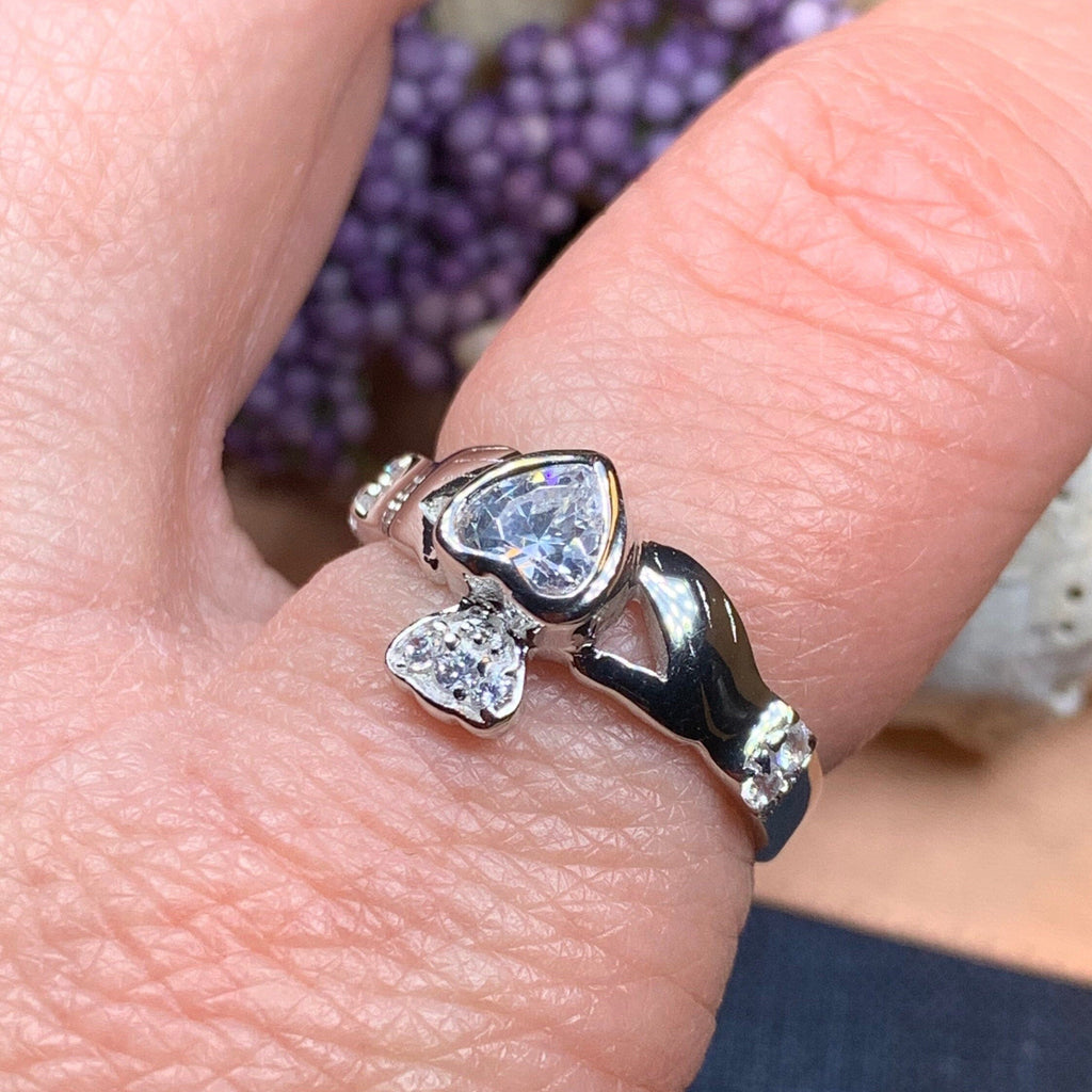 Debutante Claddagh Ring