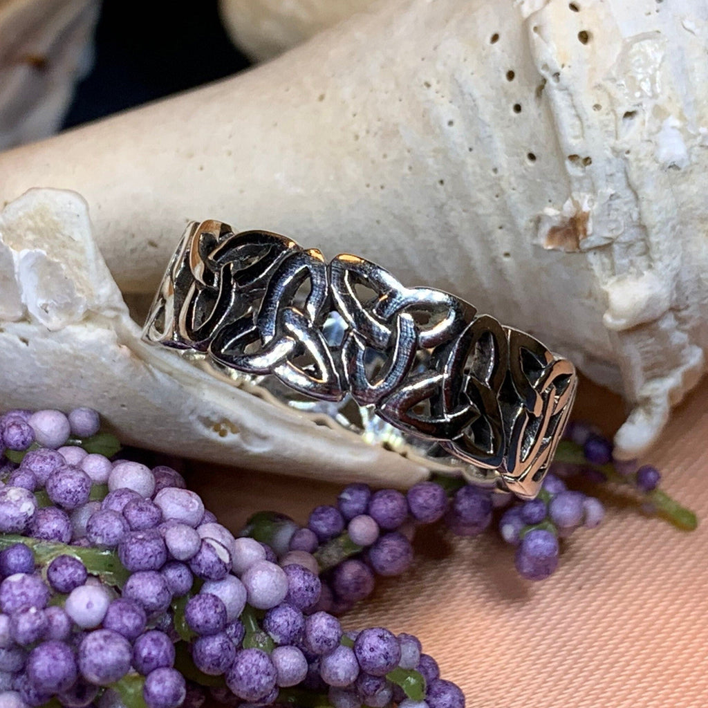 Forever Trinity Knot Ring