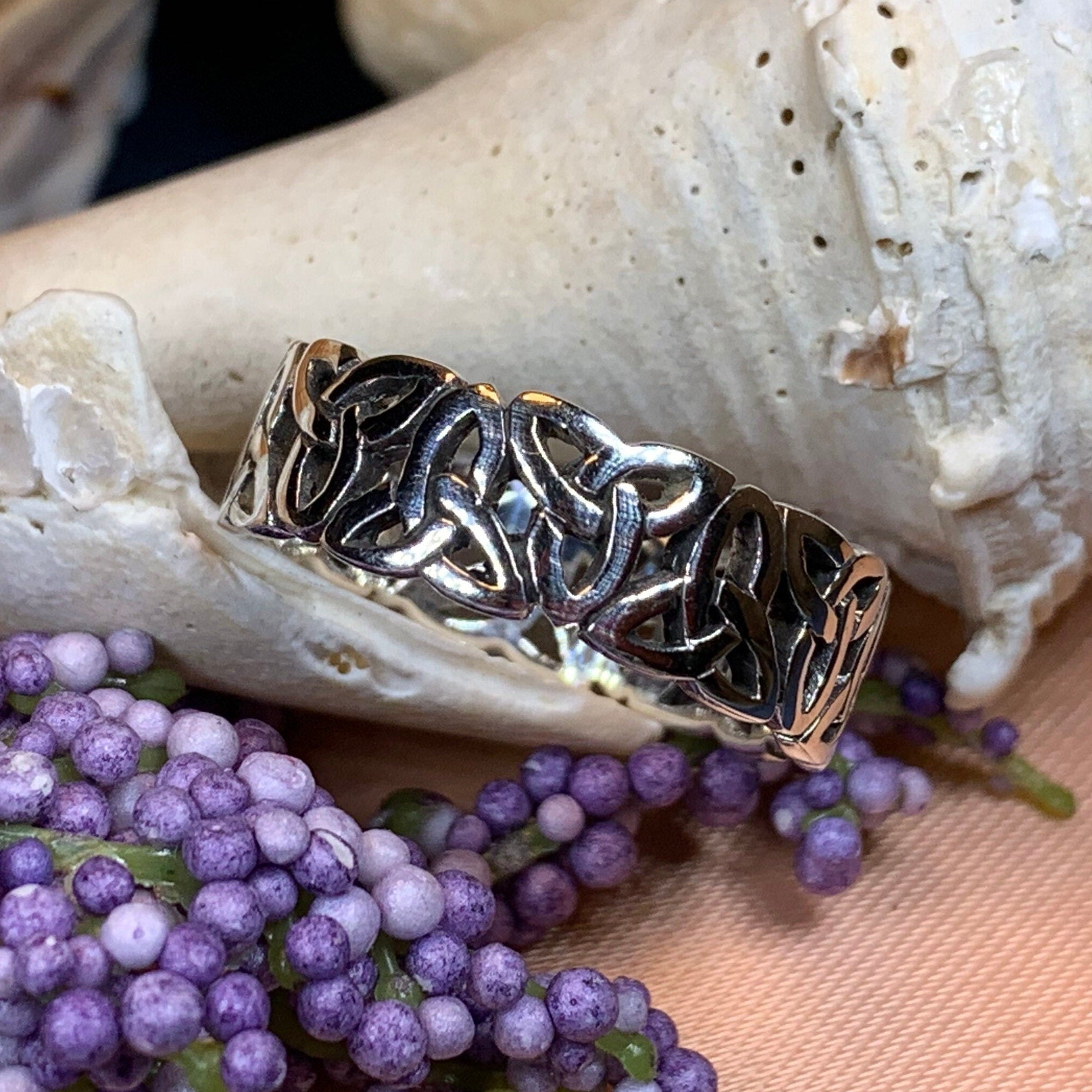 Forever Trinity Knot Ring