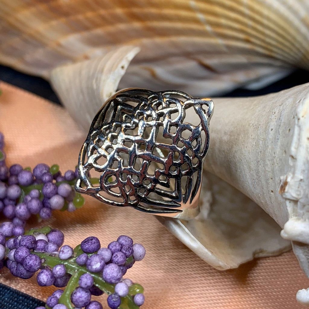 Corriander Celtic Knot Ring