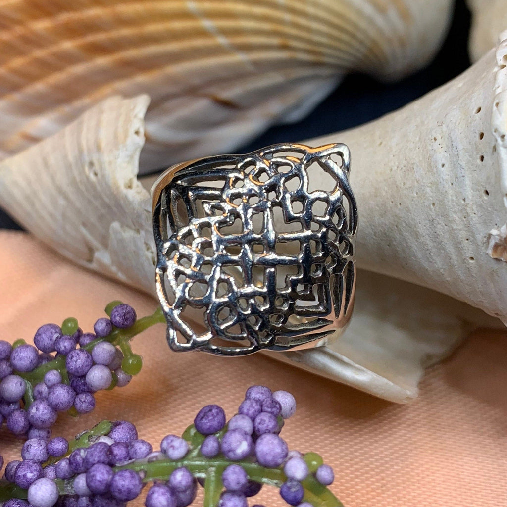 Corriander Celtic Knot Ring