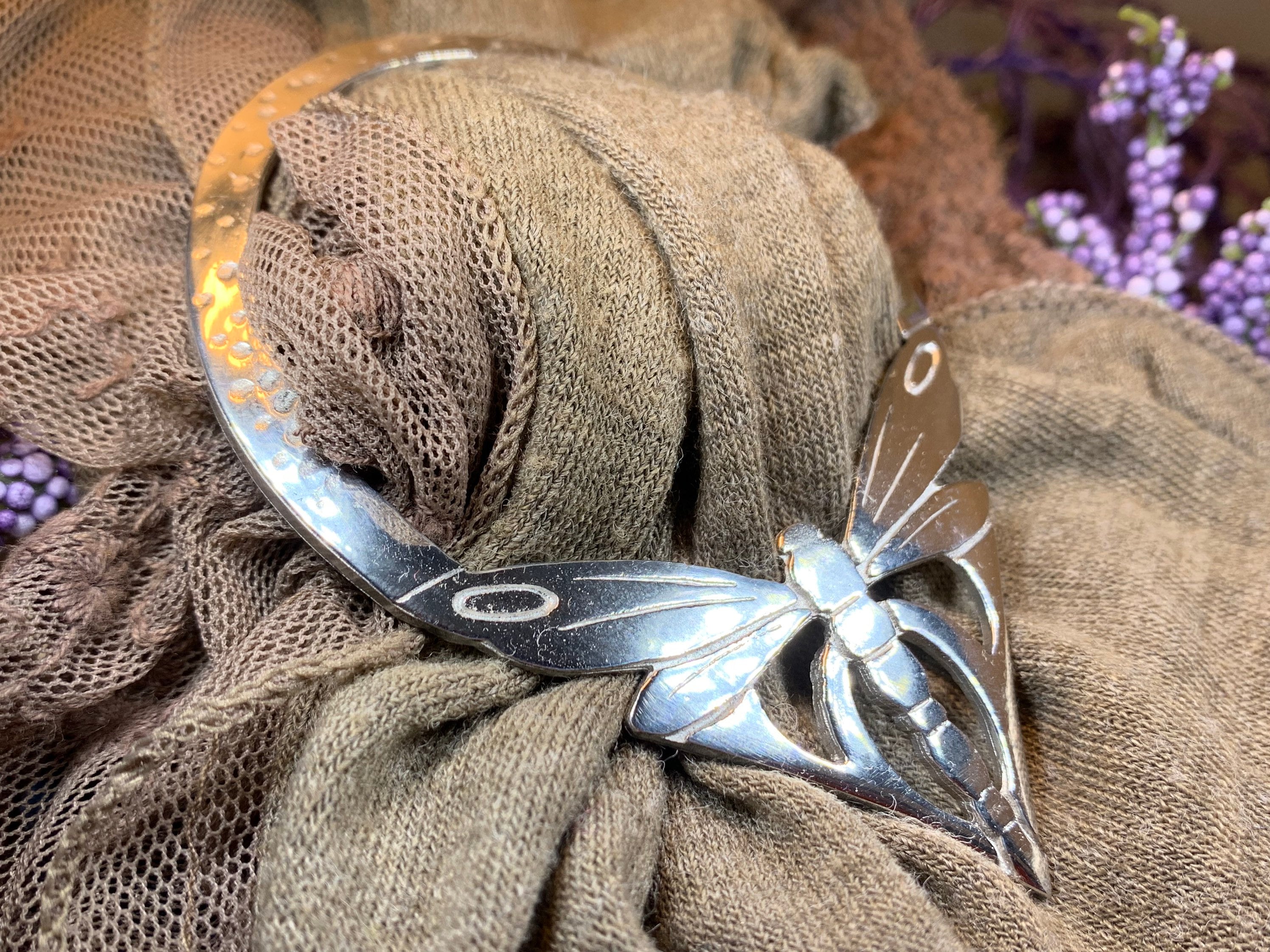 Pond Dancer Dragonfly Scarf Ring