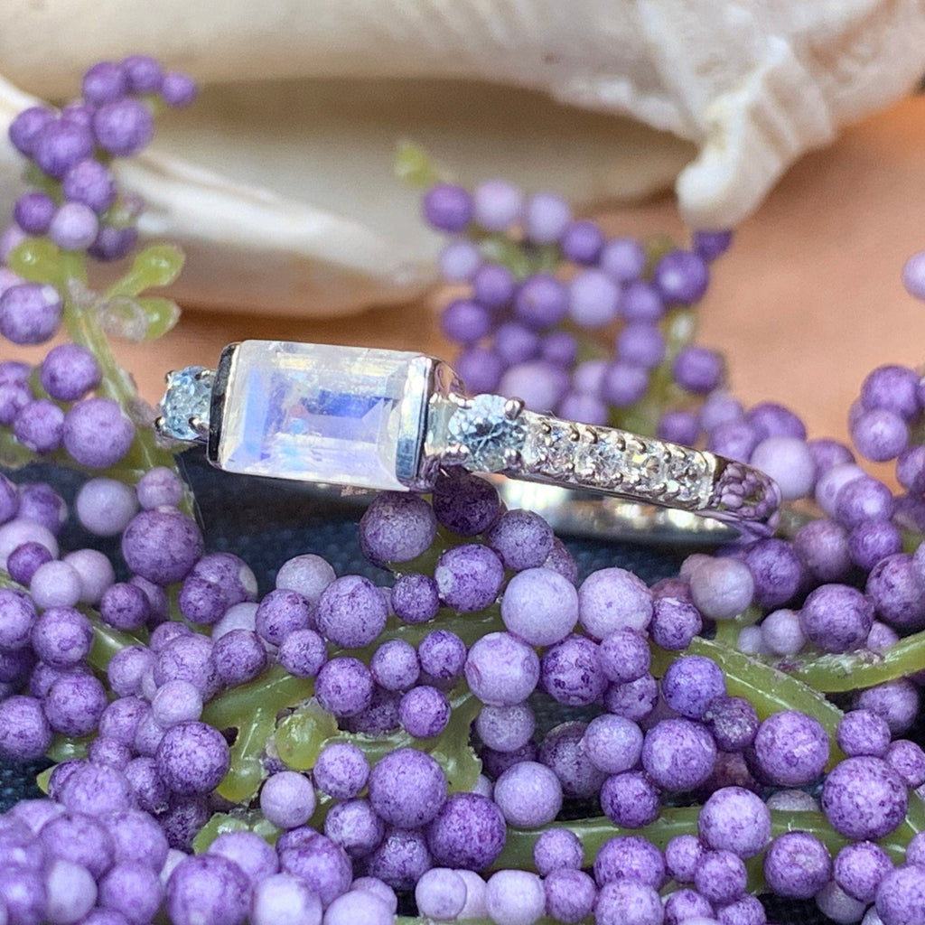 Nyna Moonstone Ring