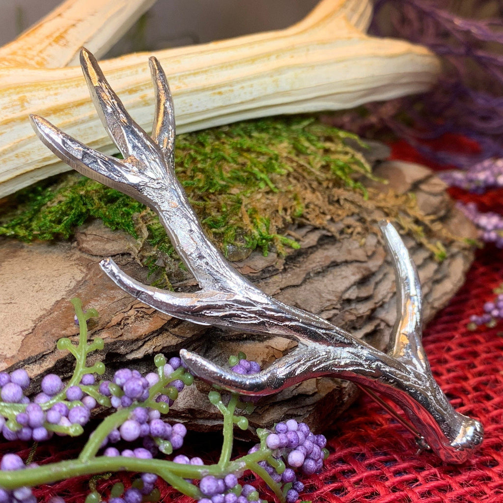 Damh Antler Kilt Pin