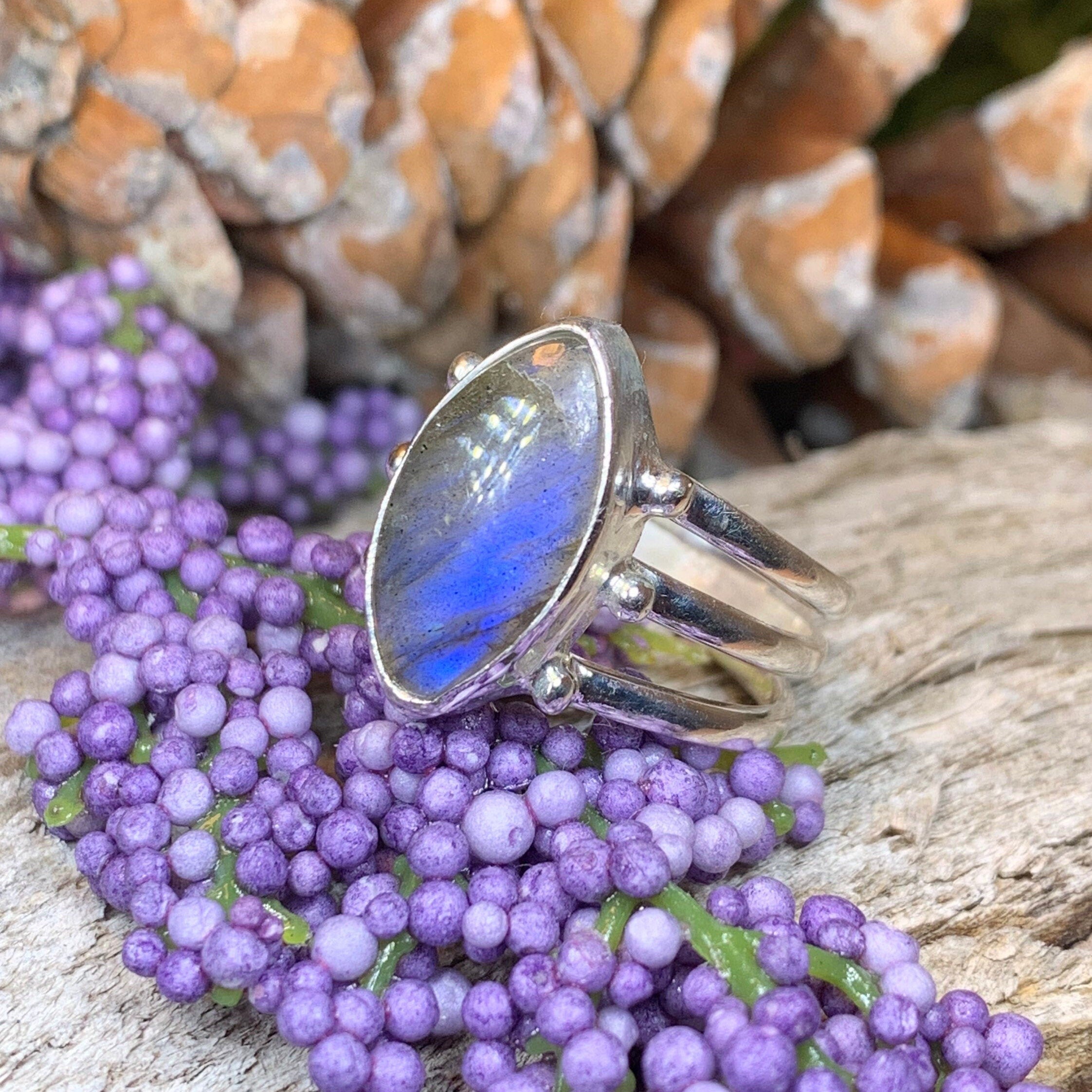 Celtic Mystic Labradorite Ring