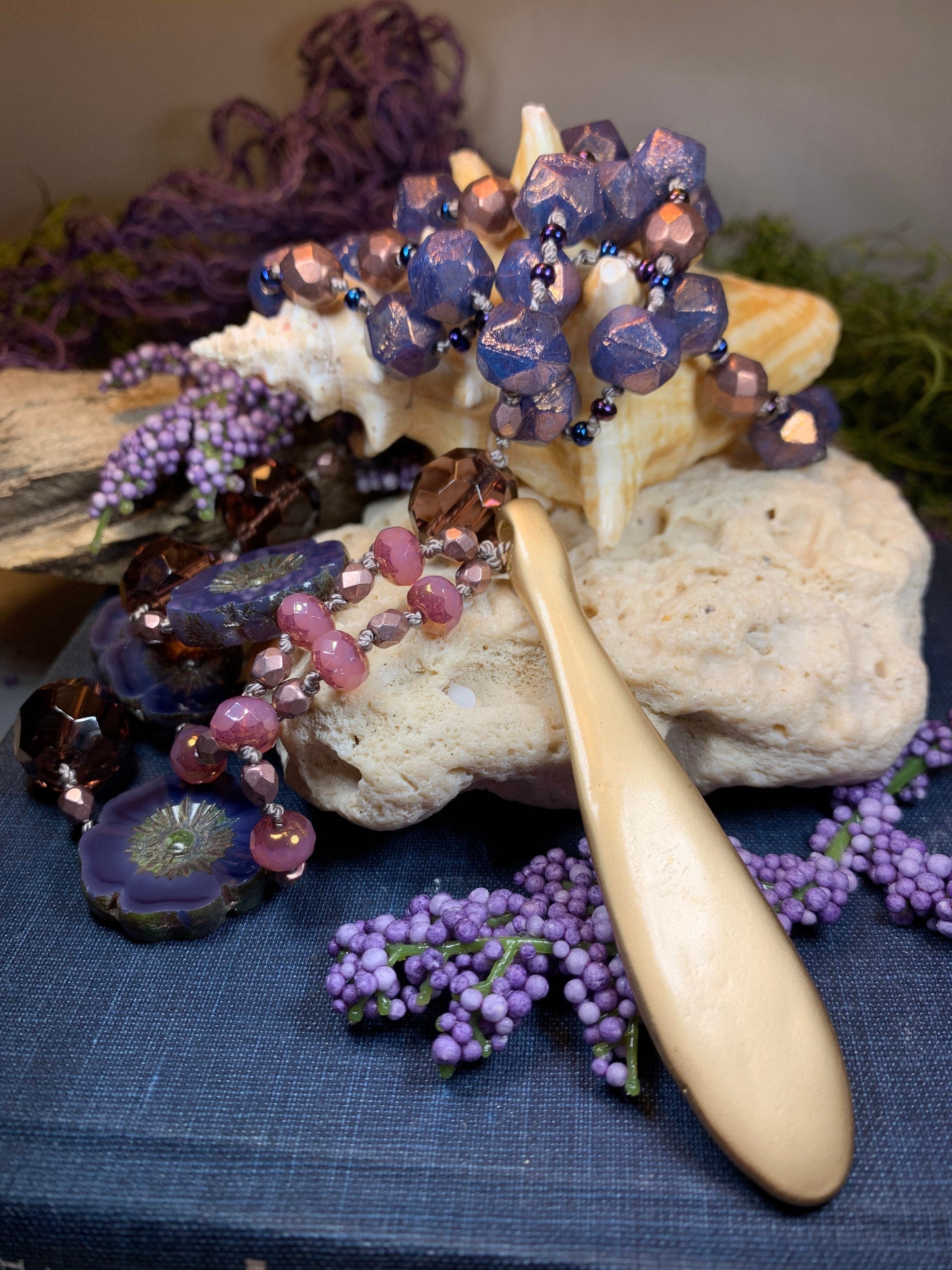 Gibson Girl Long Necklace