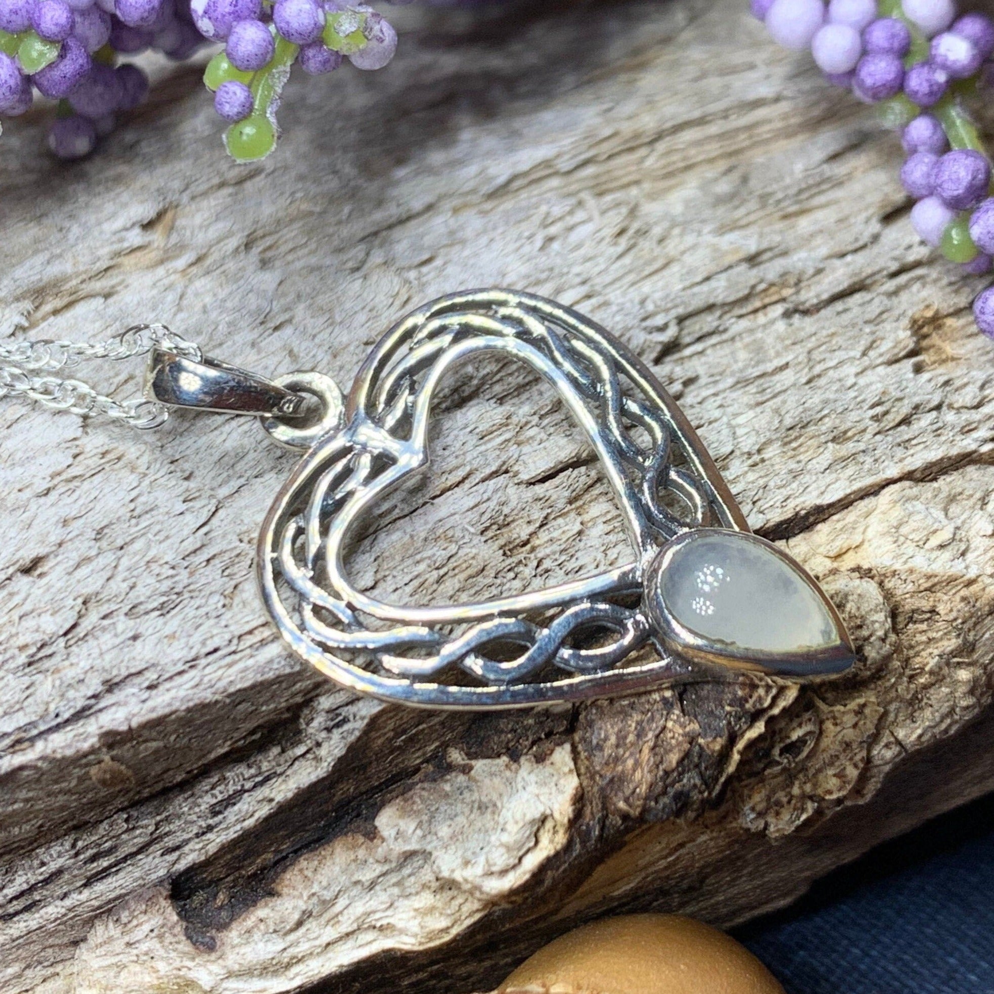 Jonet Celtic Heart Necklace