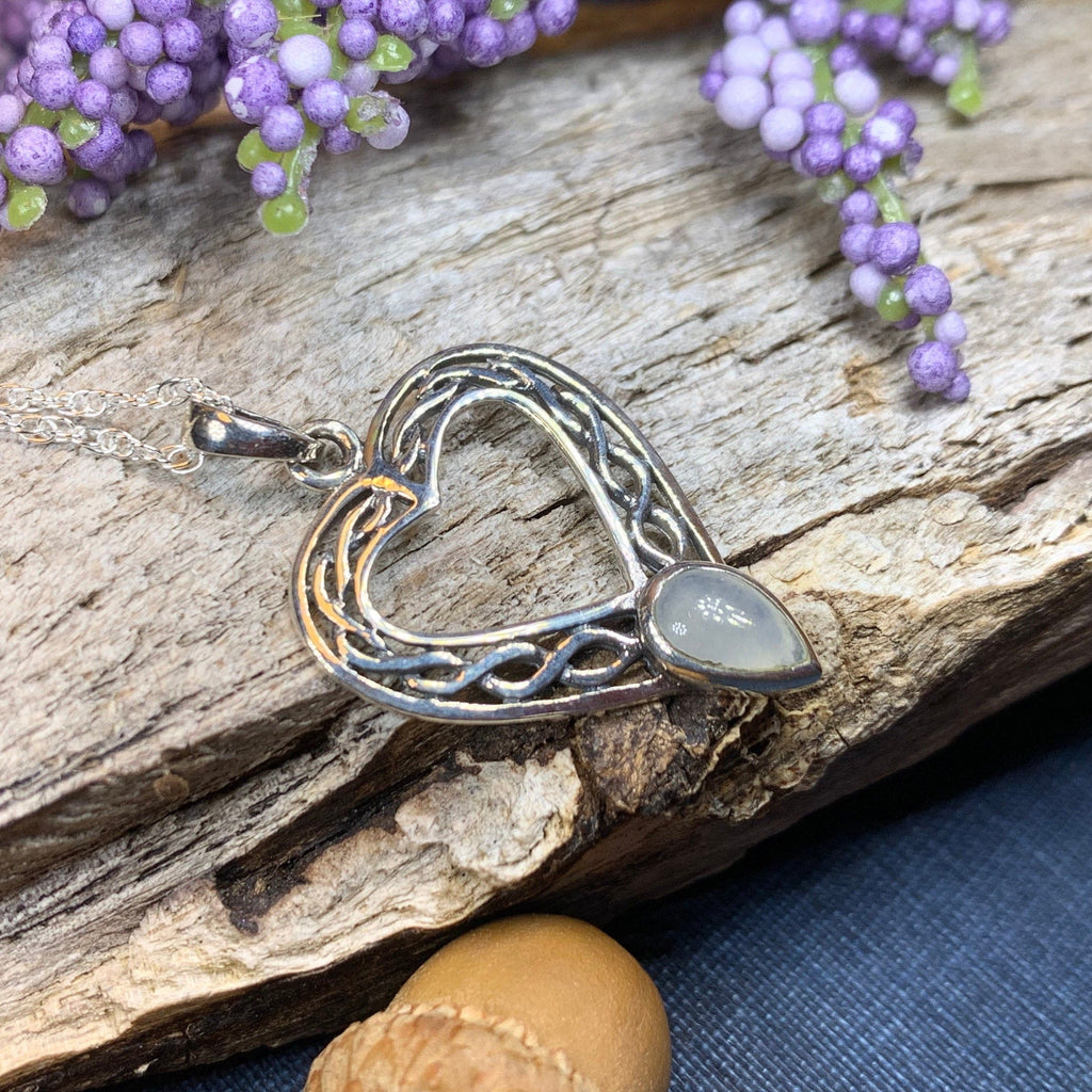 Jonet Celtic Heart Necklace
