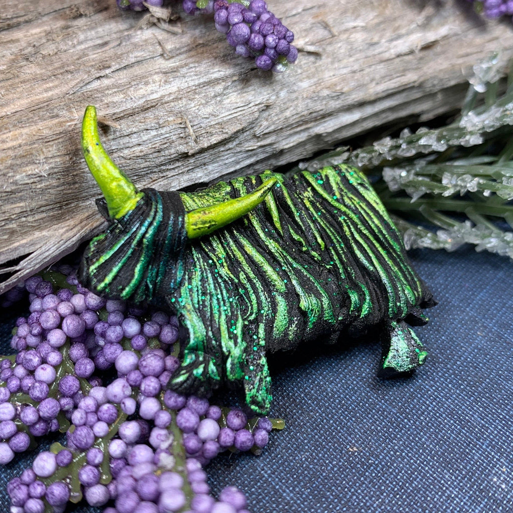 Shaggy Highland Cow Brooch