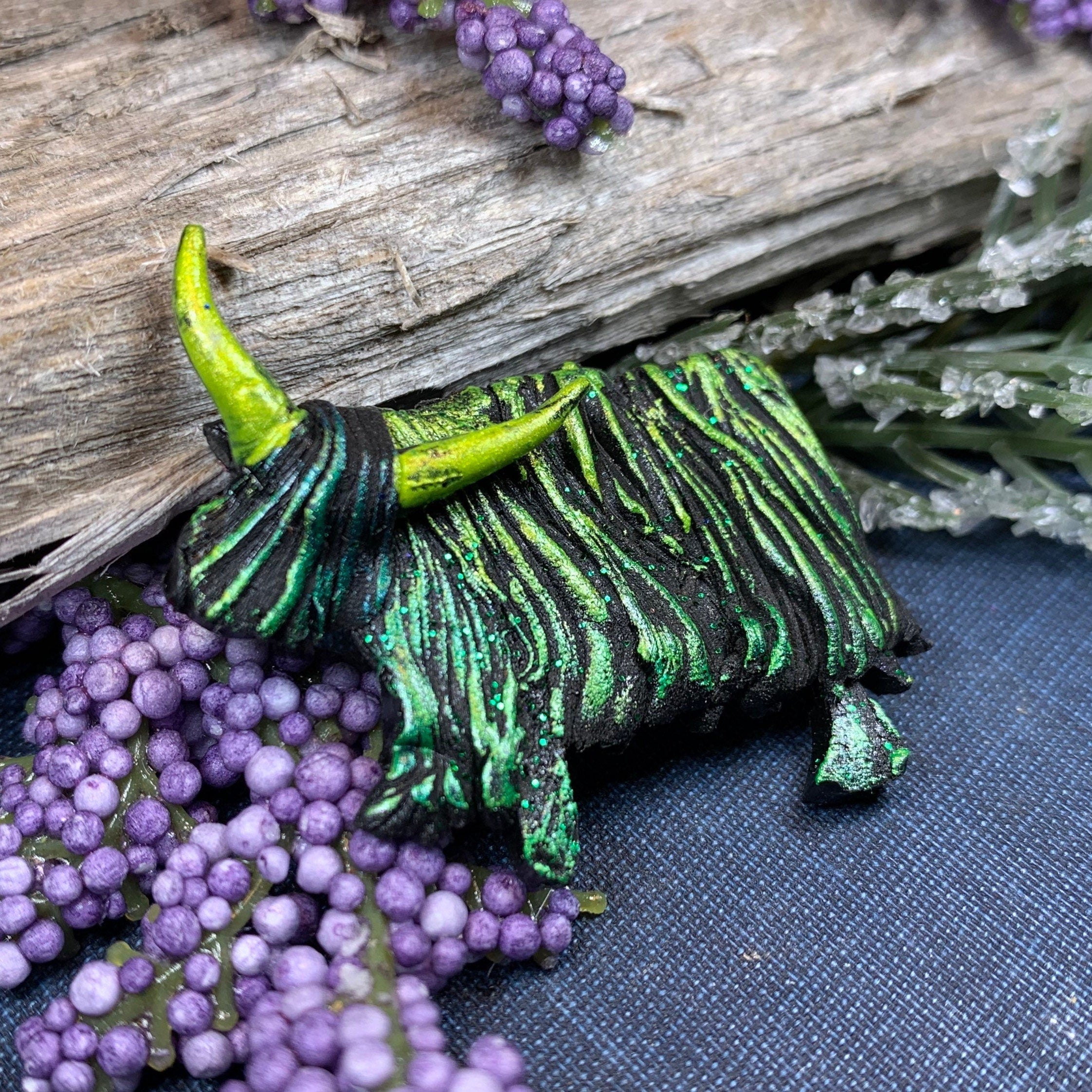 Shaggy Highland Cow Brooch