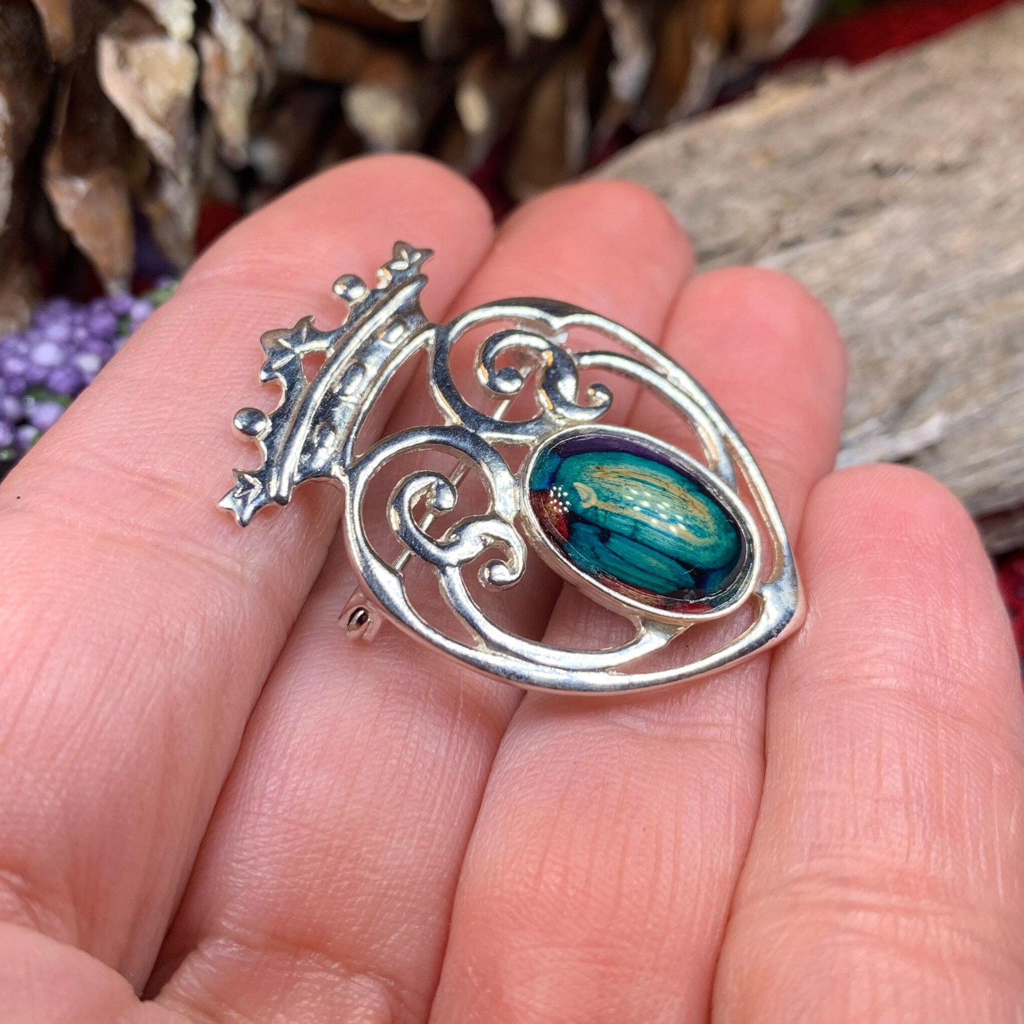 Heathergems Luckenbooth Brooch