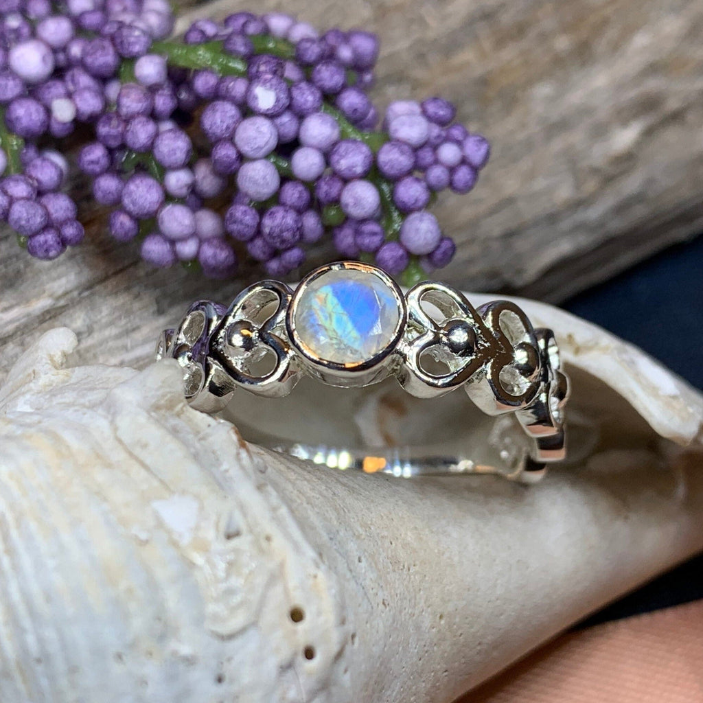 Jarida Celtic Love Knot Ring