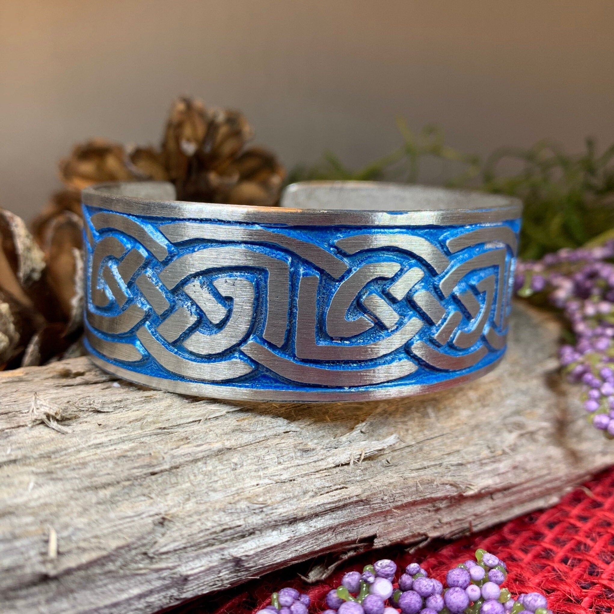 Lindesfarne Celtic Knot Bracelet