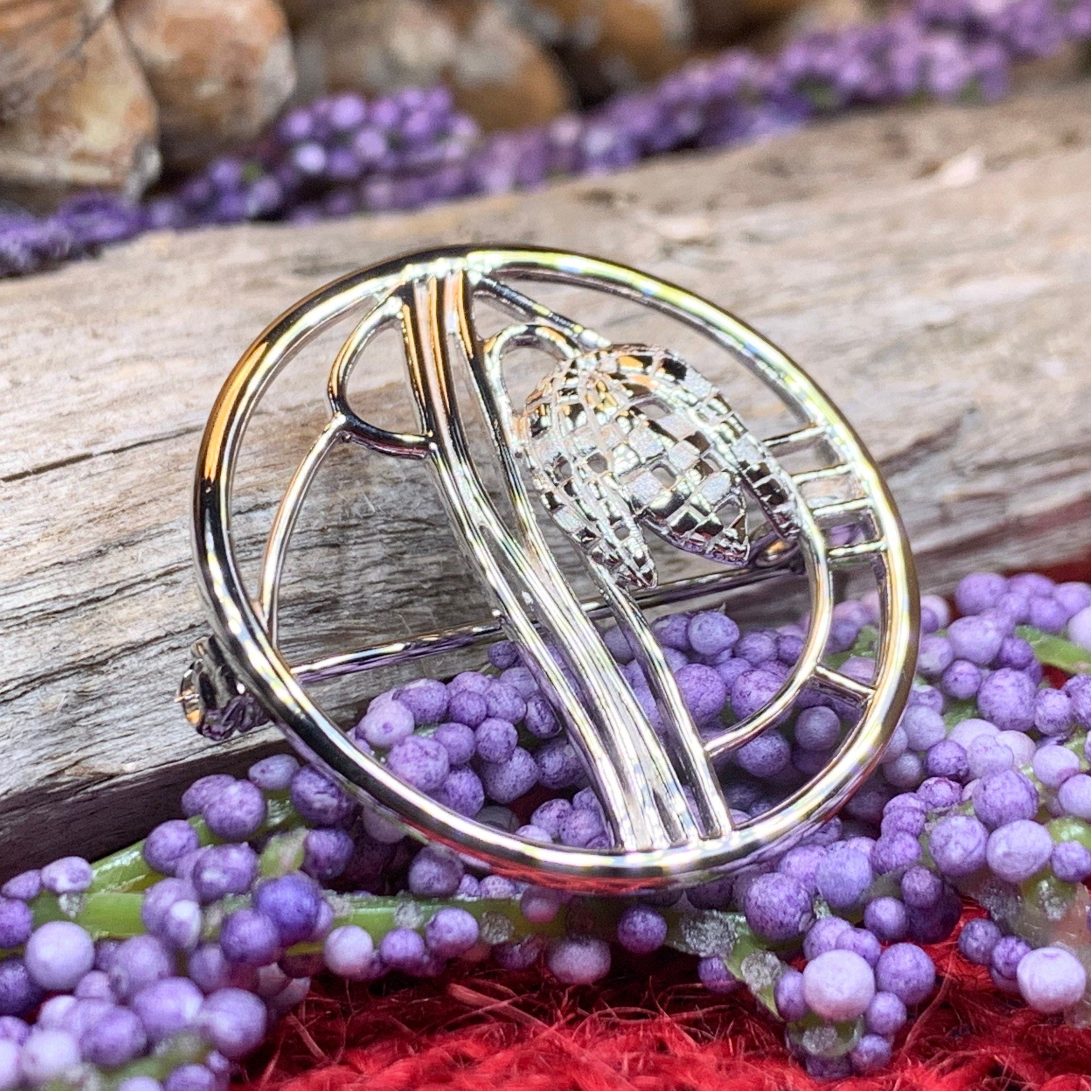 Cairn Show Mackintosh Brooch