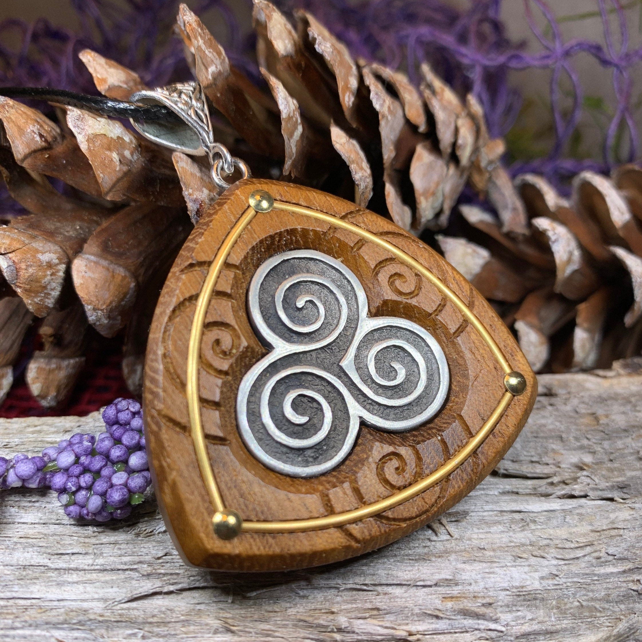 Hallglen Triple Spiral Necklace