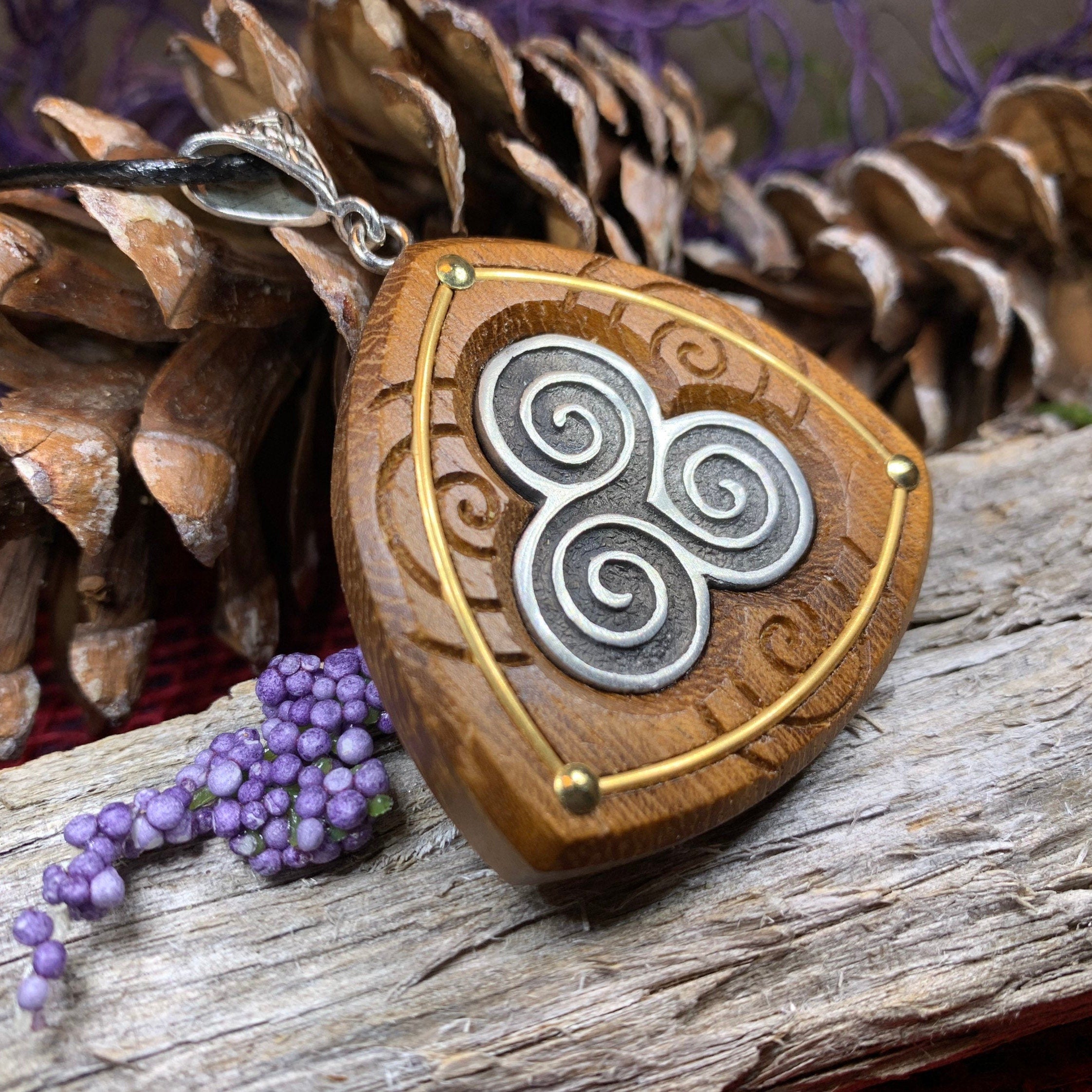 Hallglen Triple Spiral Necklace