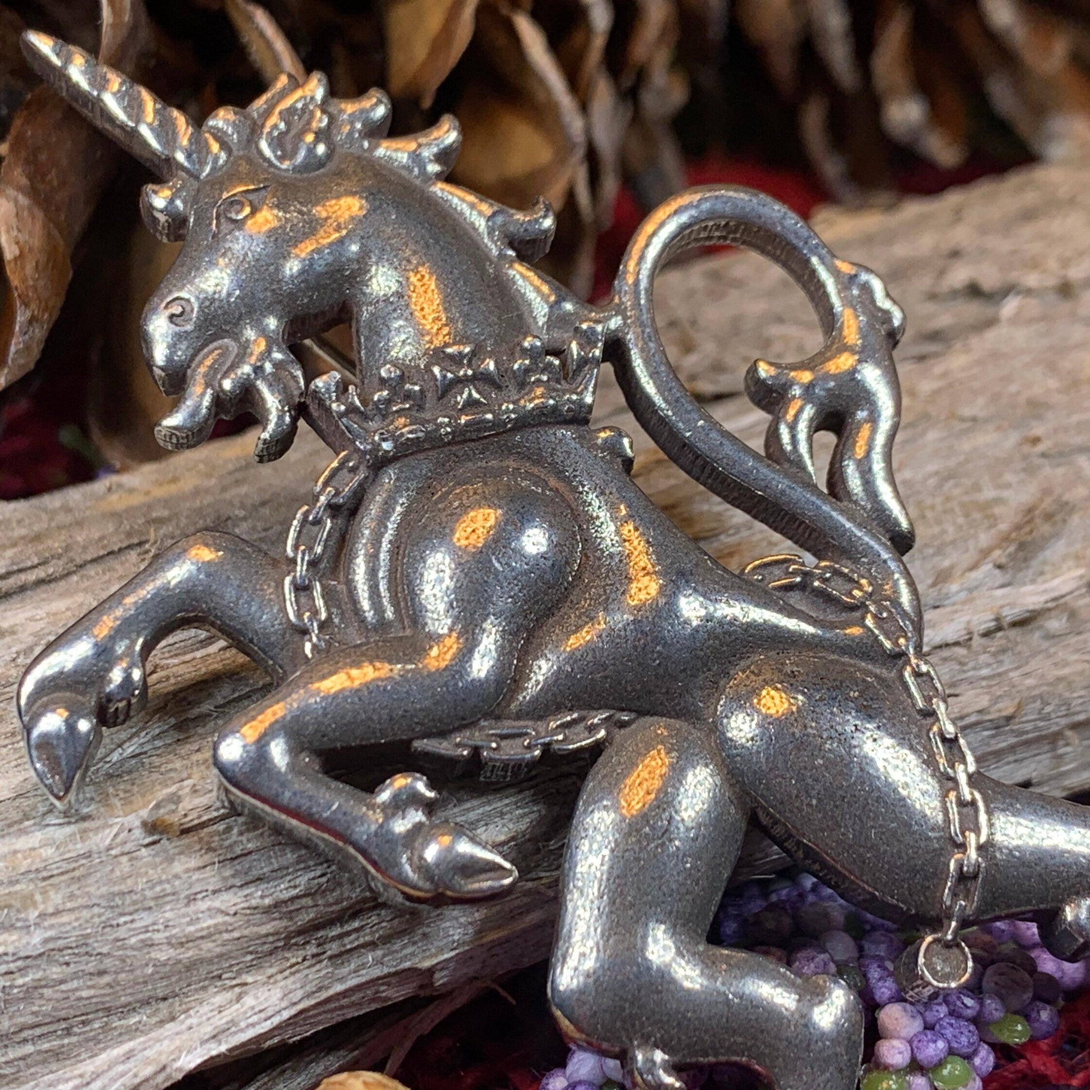 Giles Unicorn of Scotland Tartan Pin