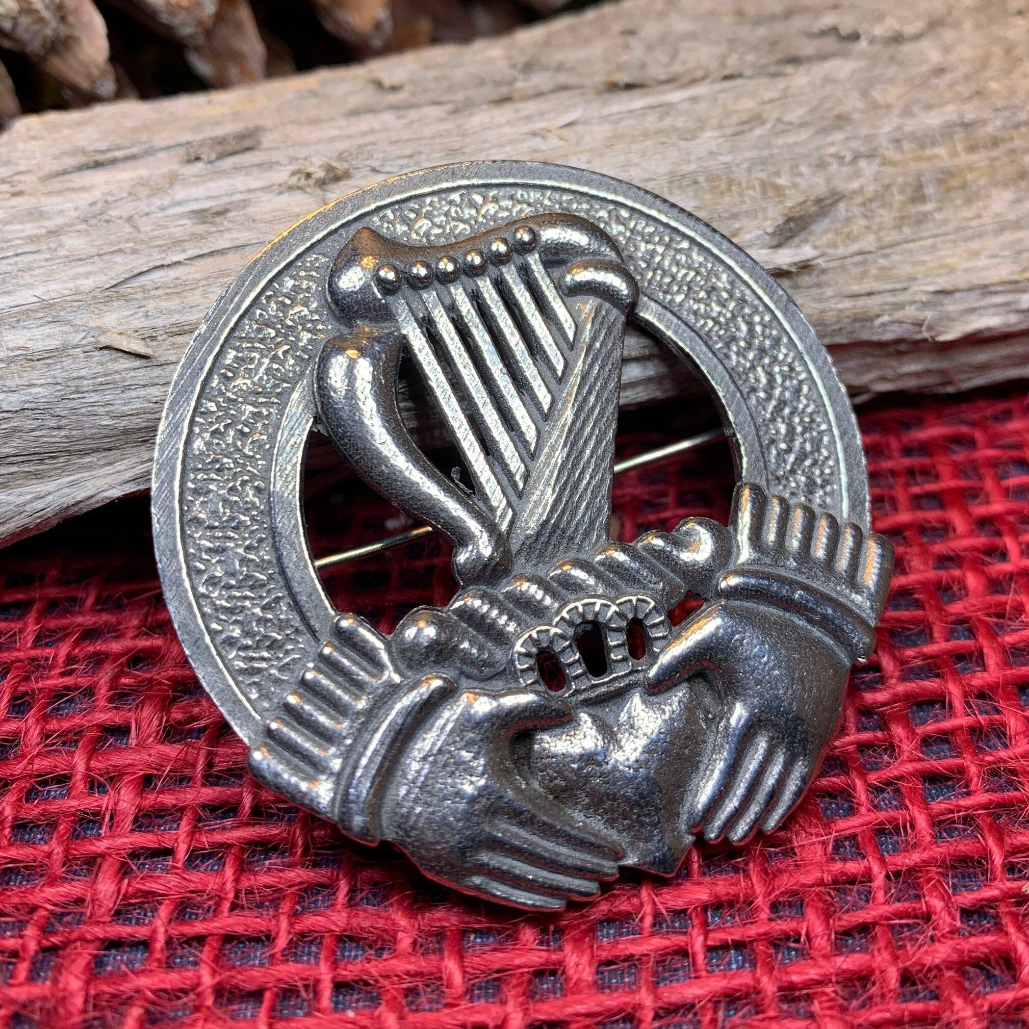 Claddagh Harp Brooch