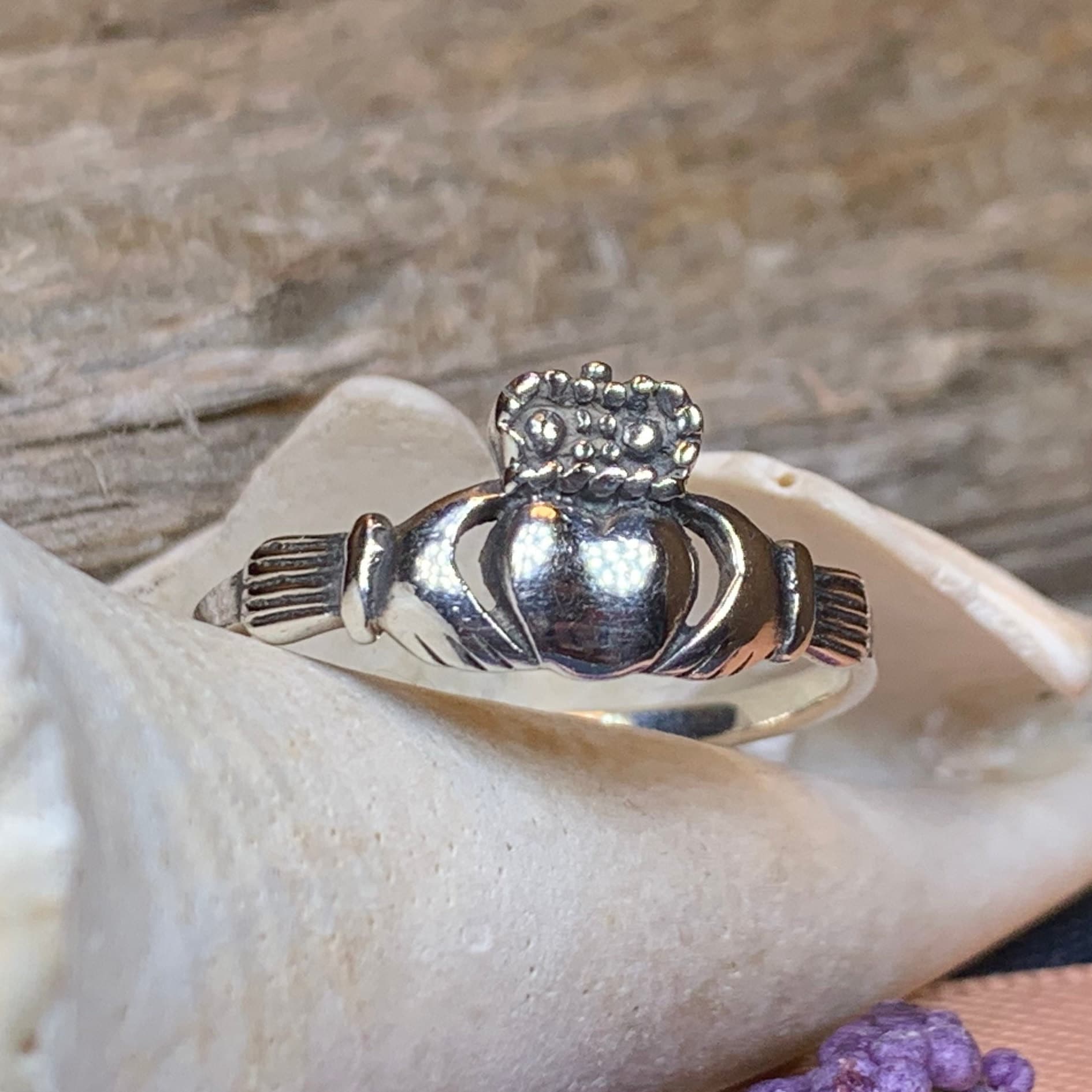 Cora Claddagh Ring