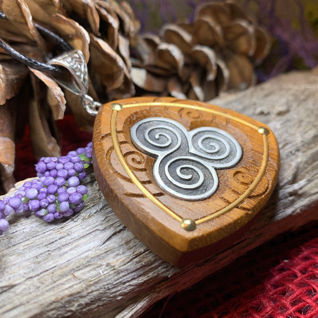 Hallglen Triple Spiral Necklace