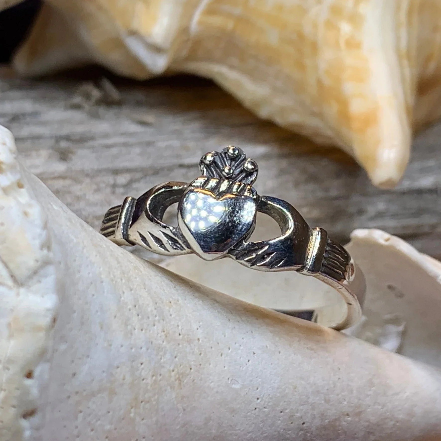 Delvin Claddagh Ring