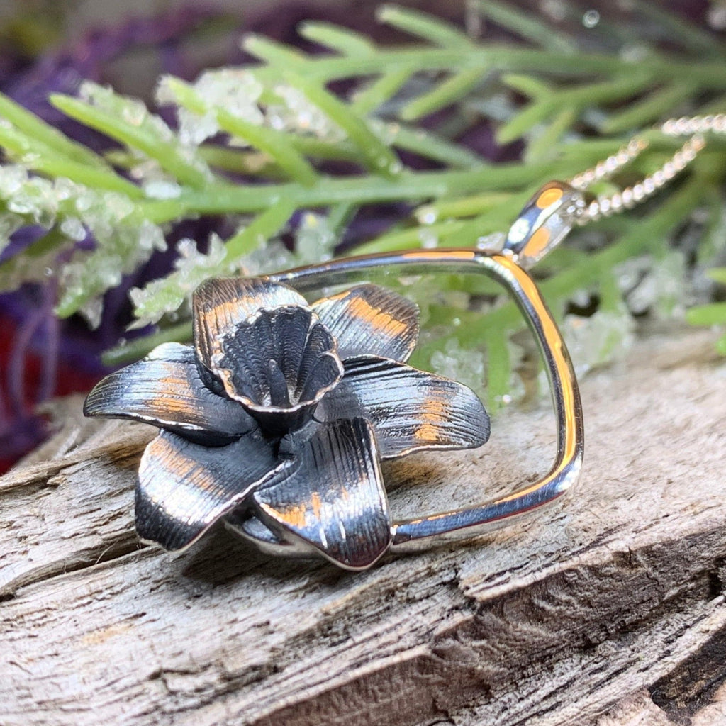 Snowdonia Daffodil Necklace