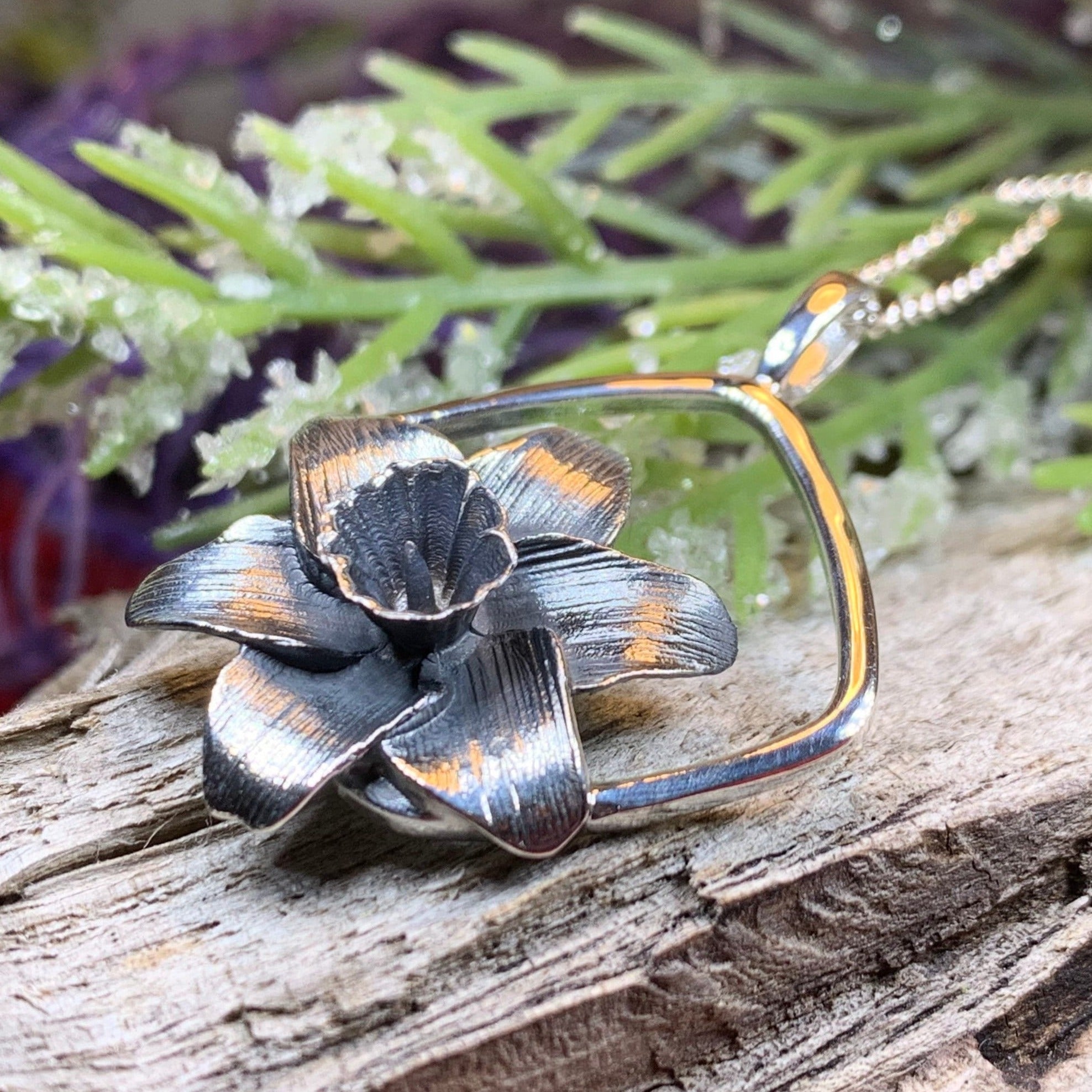 Snowdonia Daffodil Necklace