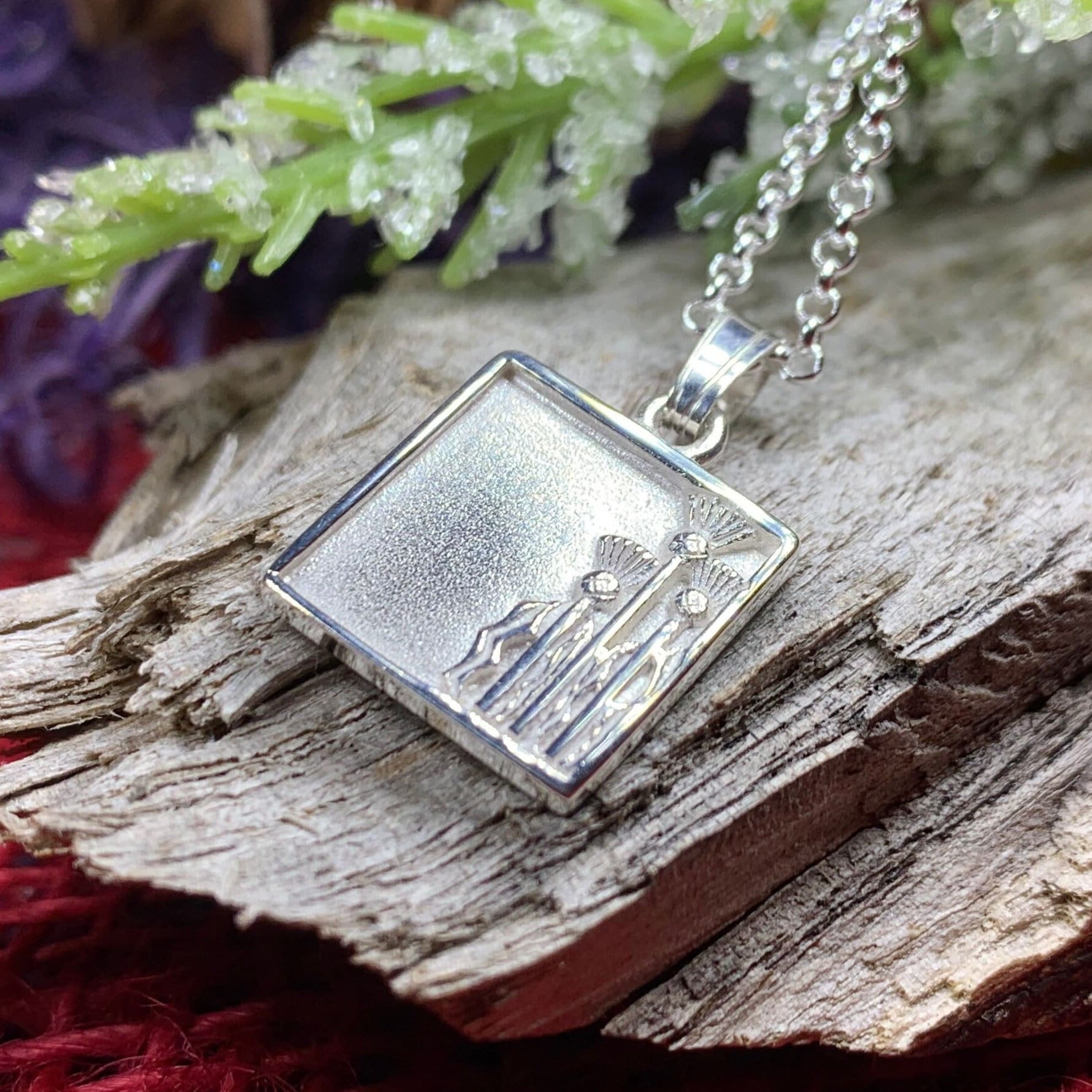 Tarbet Thistle Necklace
