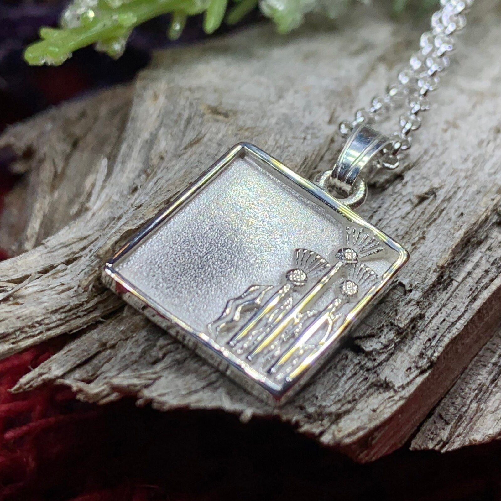 Tarbet Thistle Necklace