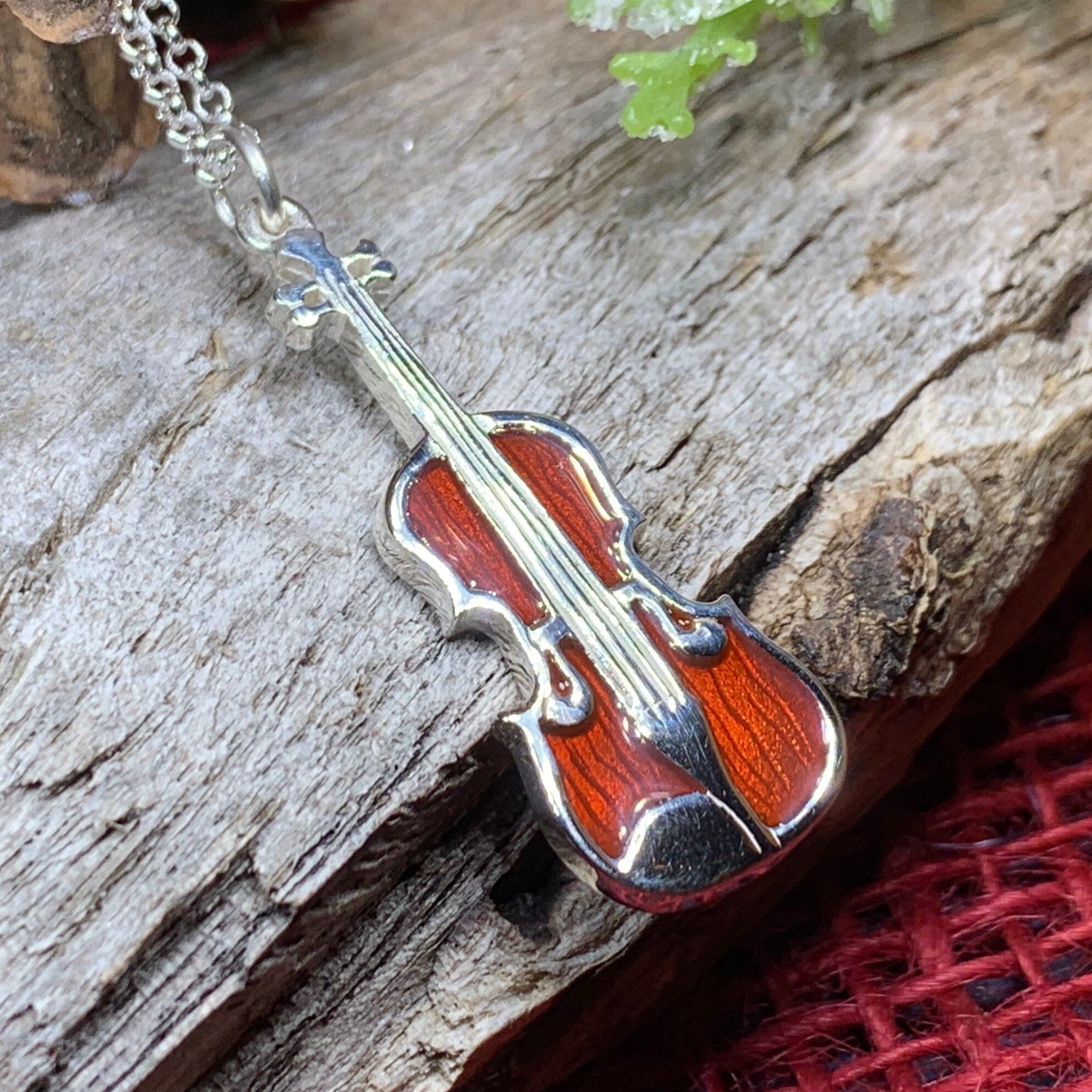 Realistic Fiddle Necklace