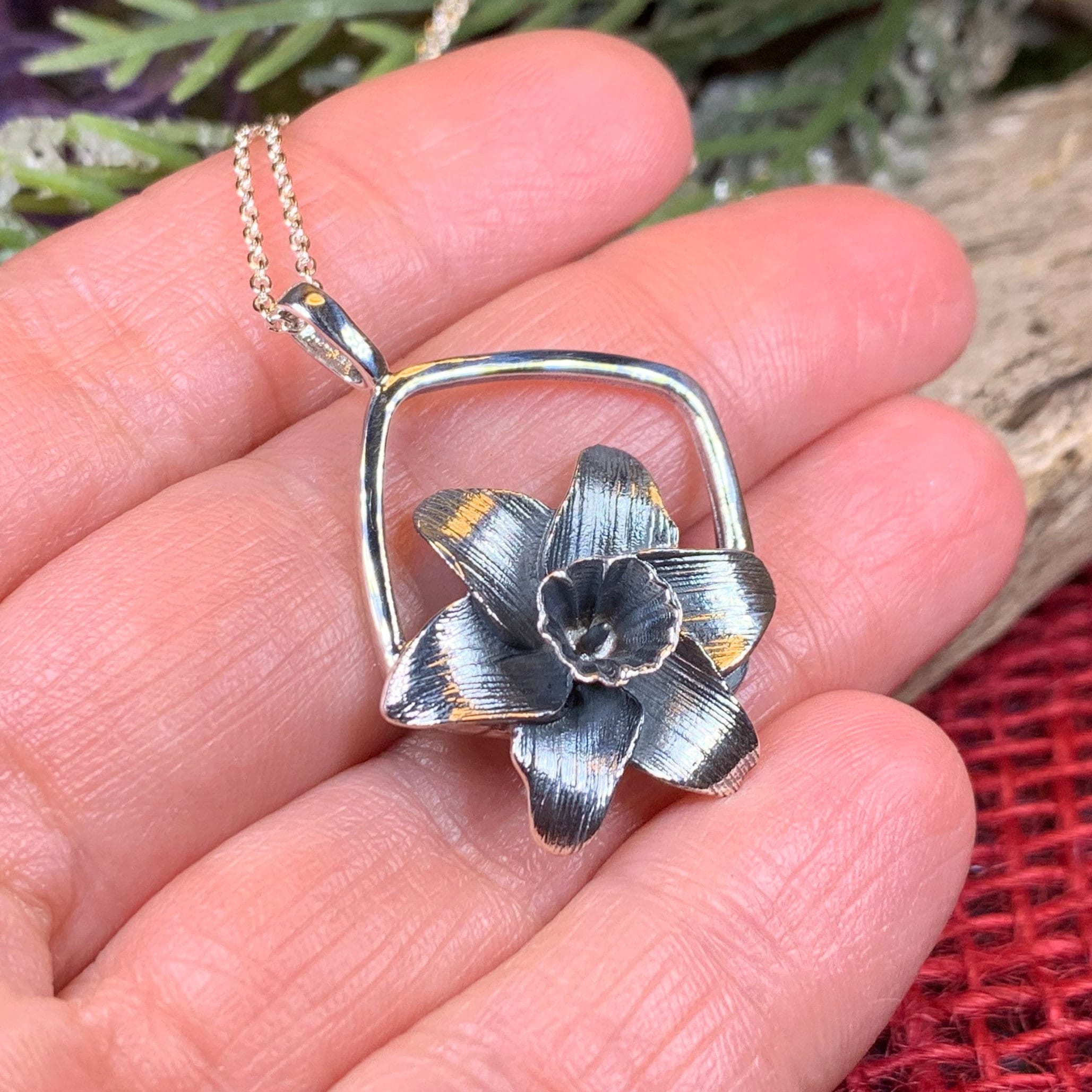 Snowdonia Daffodil Necklace
