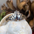 Amrynn Claddagh Ring