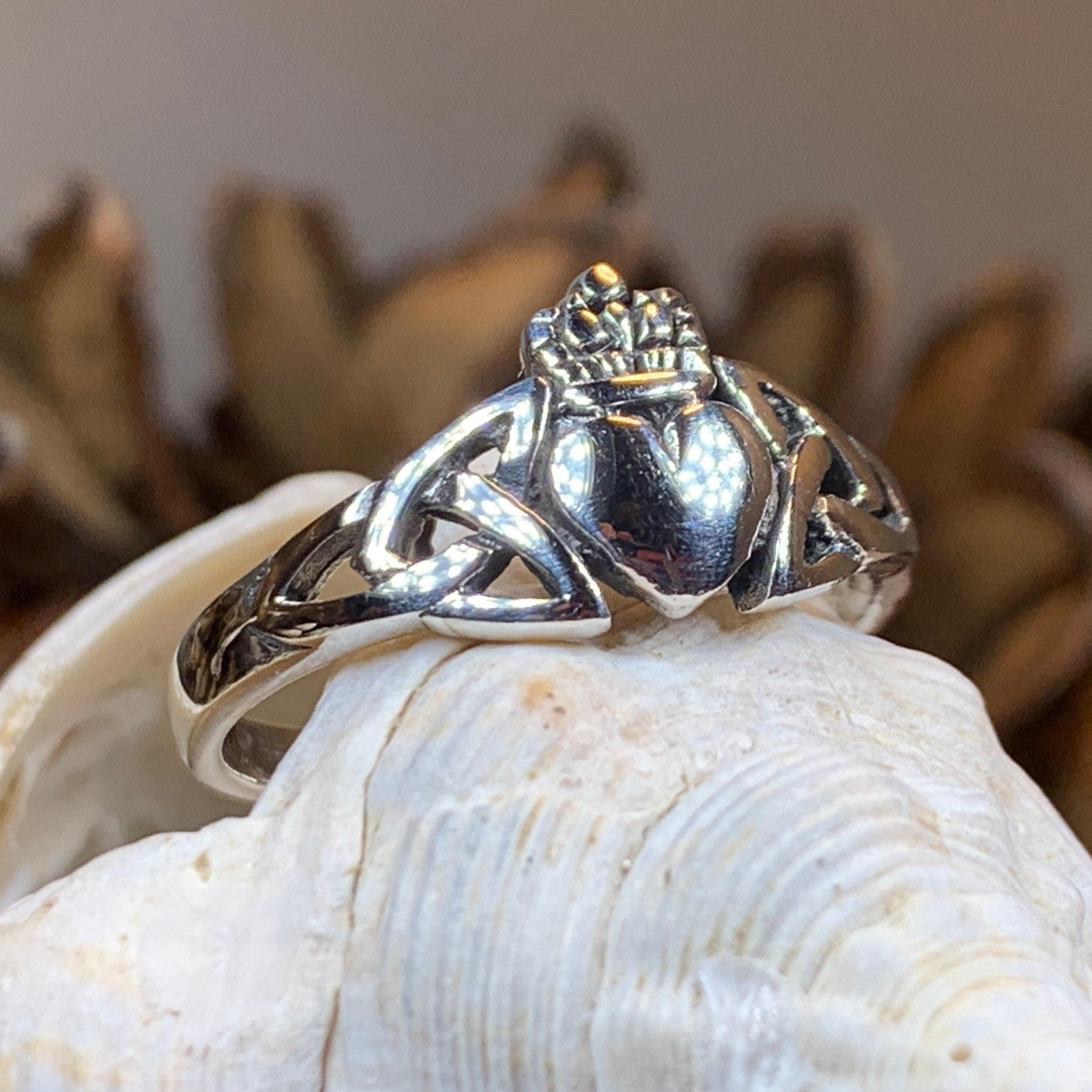 Amrynn Claddagh Ring