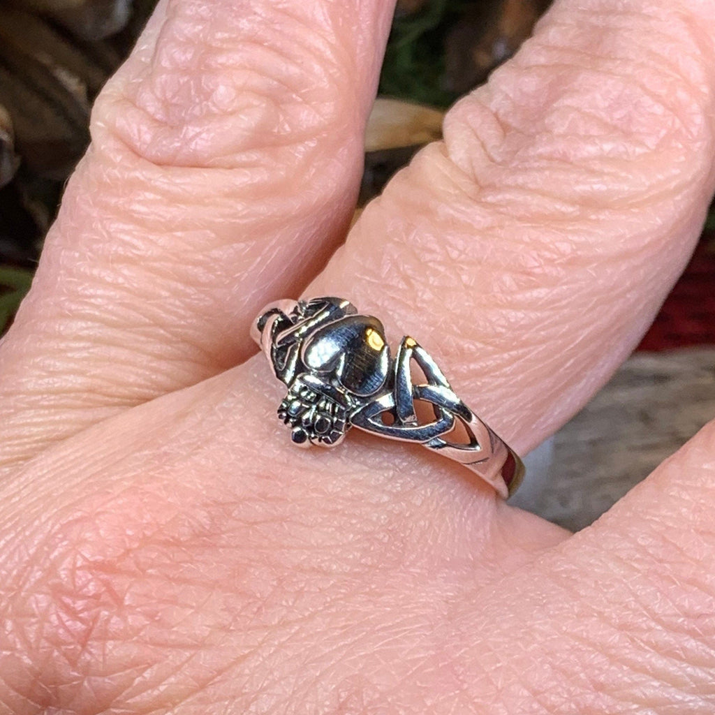 Amrynn Claddagh Ring